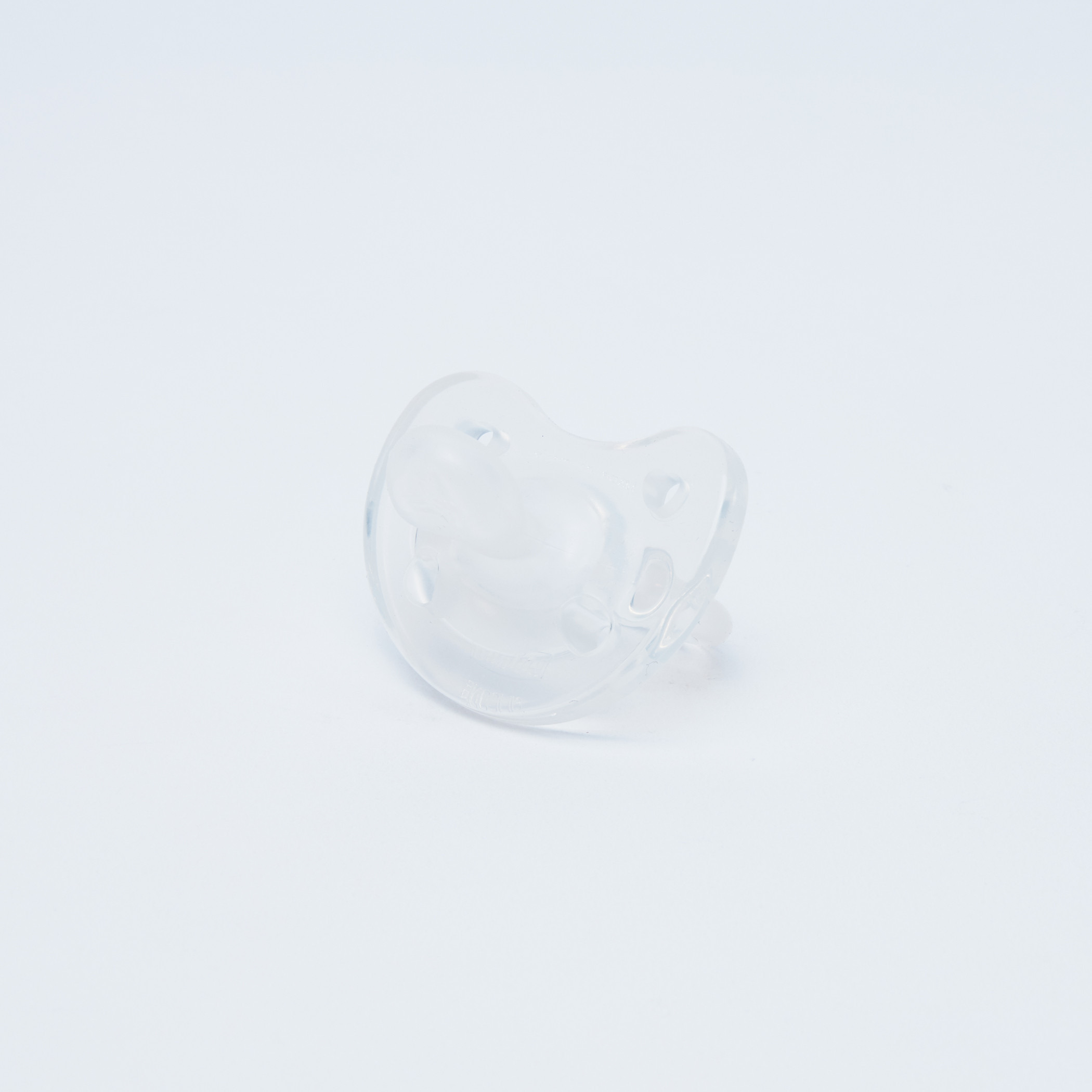 لهاية سيليكون من شيكو-baby-feeding-pacifiers-image-1