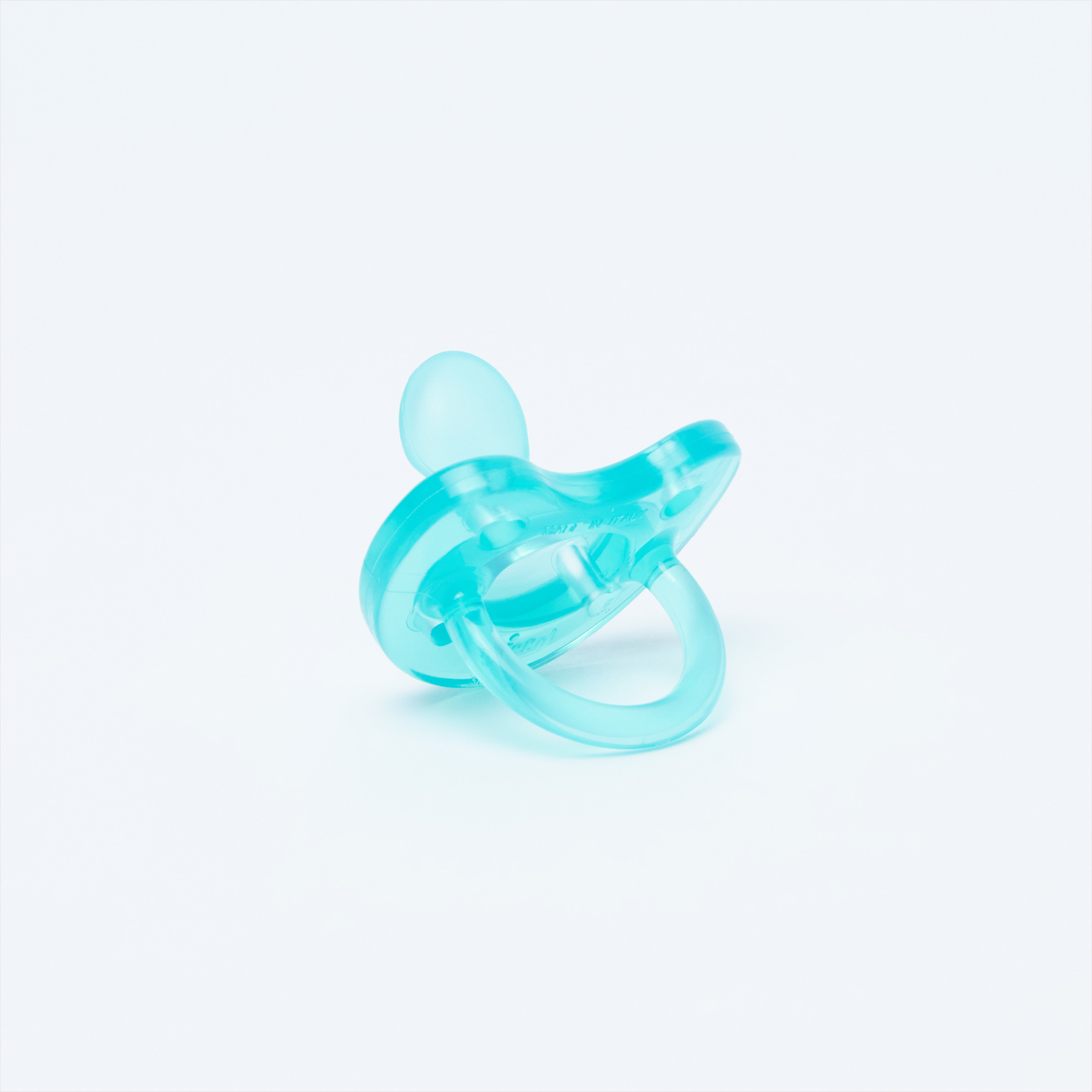 لهاية سيليكون بمقبض من شيكو-baby-feeding-pacifiers-image-2
