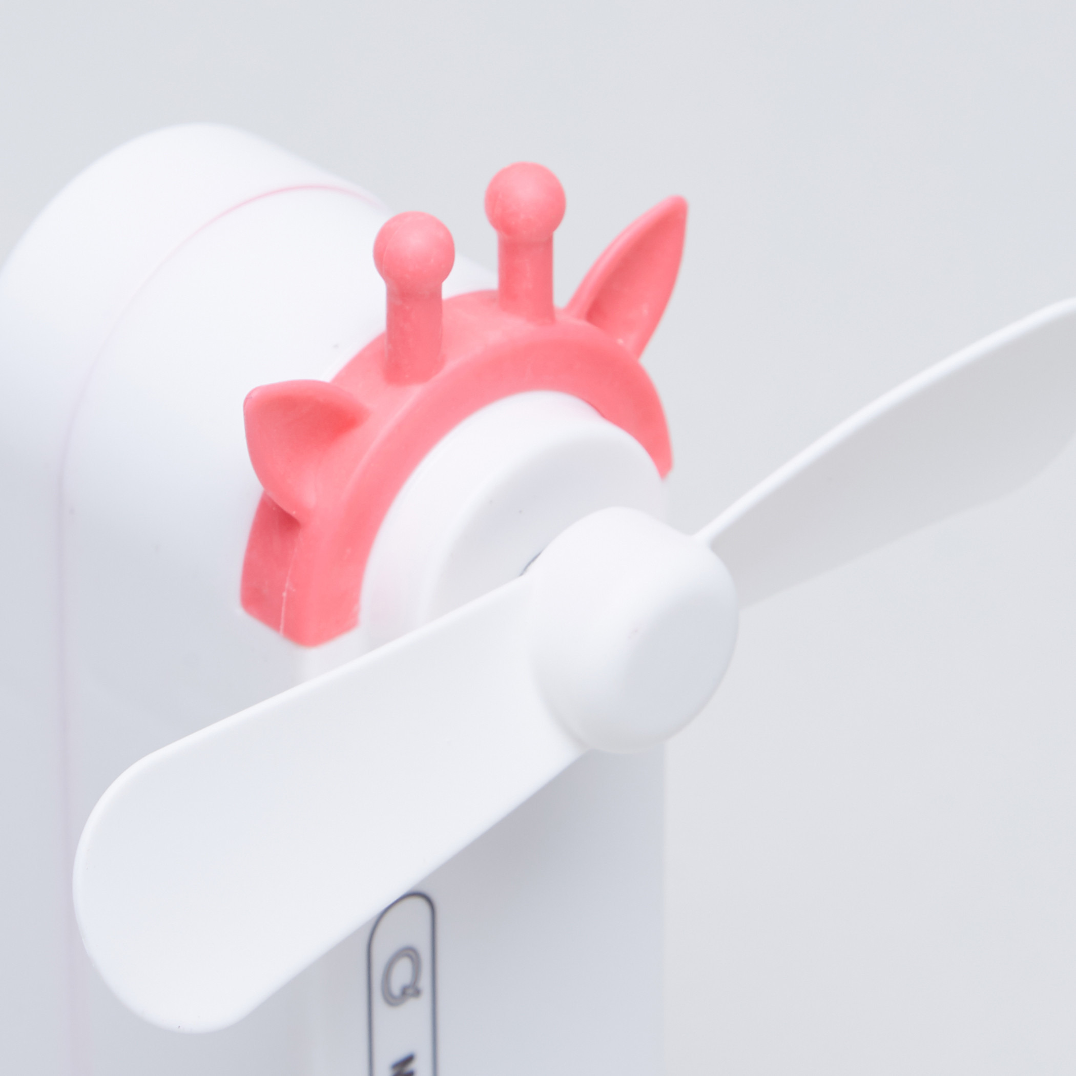 Giraffe Folding Fan-toys-noveltyandcollectibles-collectibles-image-2