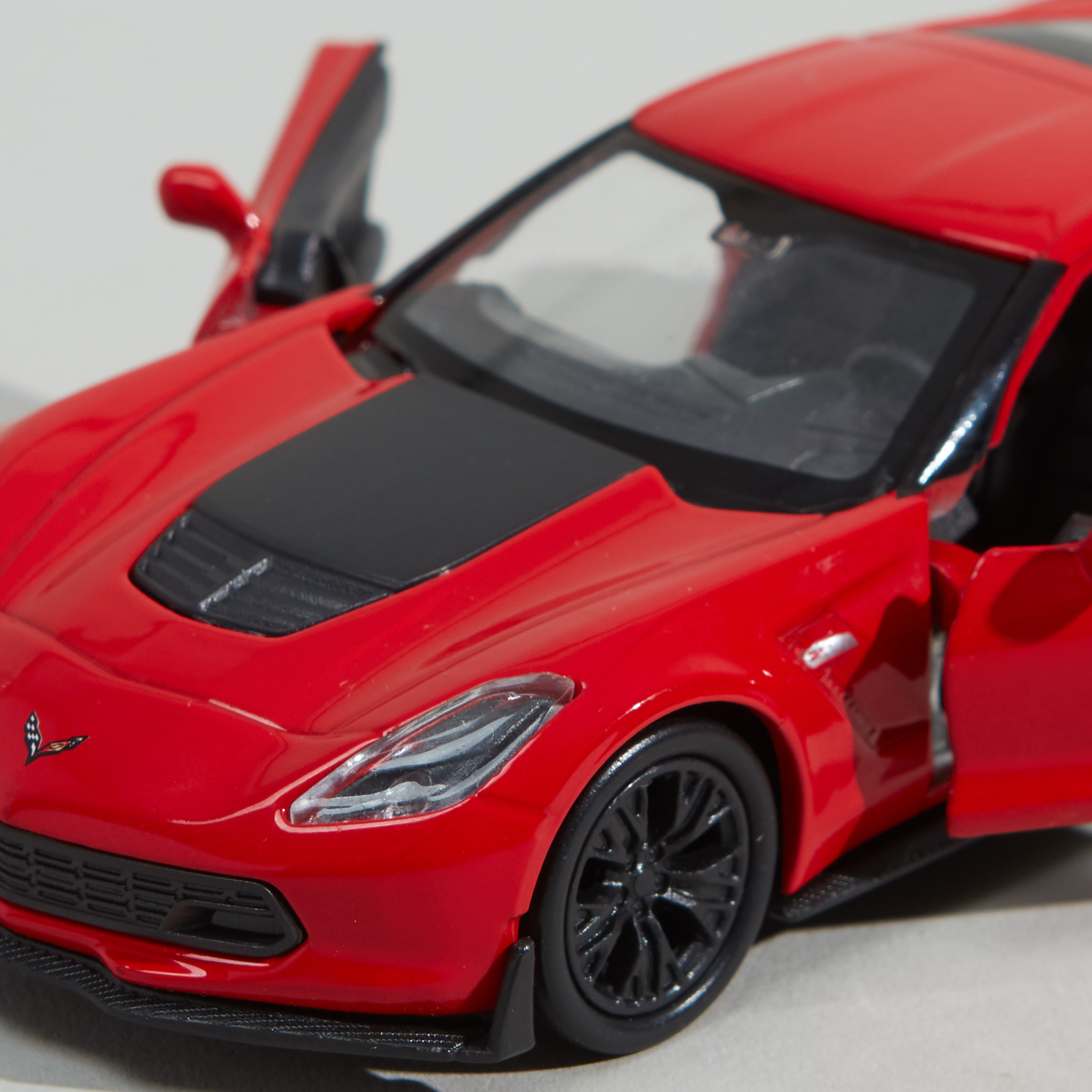 لعبة سيارة شيفروليه كورفيت زد 06 من ويلي.-toys-playvehicles-cars-image-2