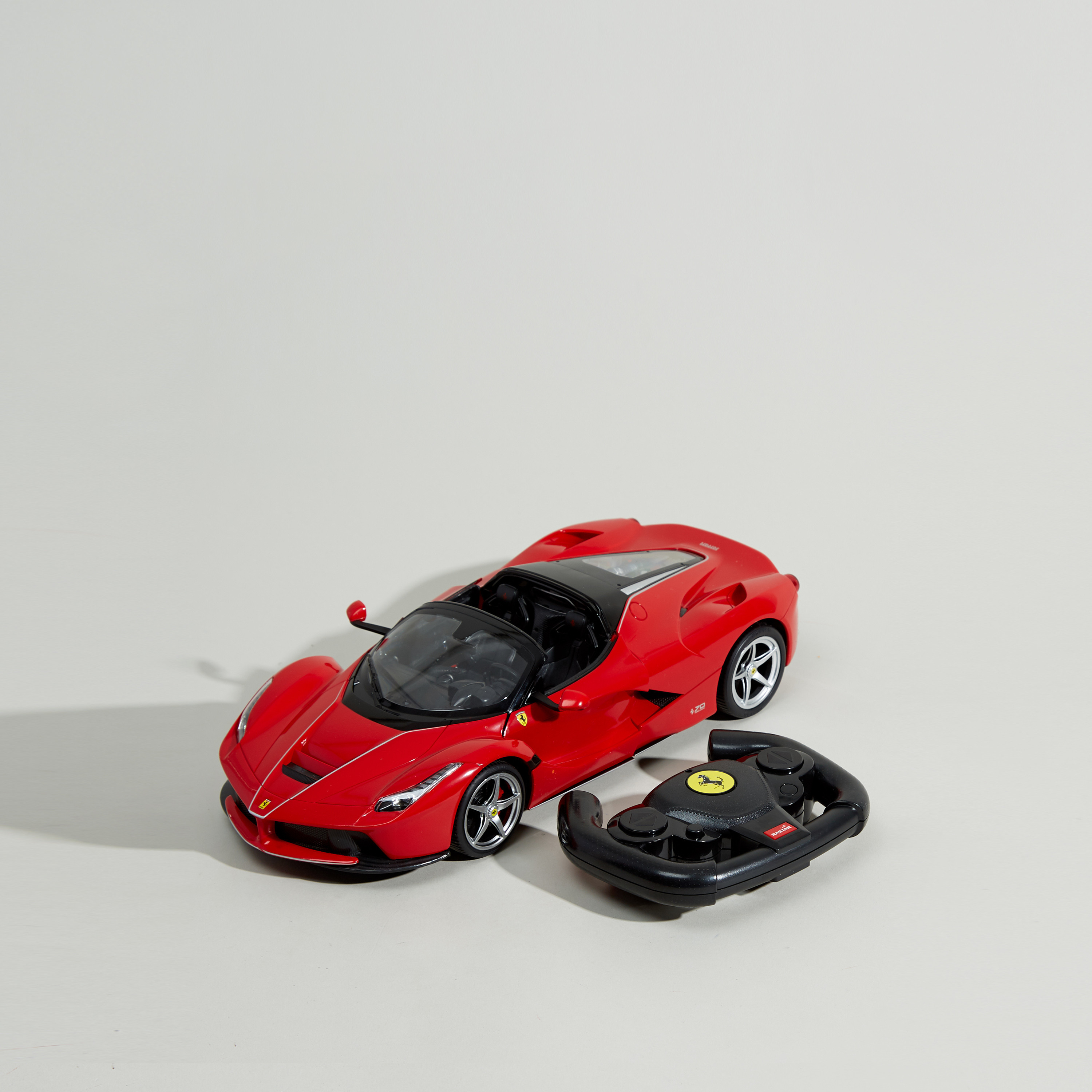 لعبة سيارة فيراري مع ريموت كنترول مقاس 1:14 من راستار.-toys-playvehicles-diecastcars-image-1