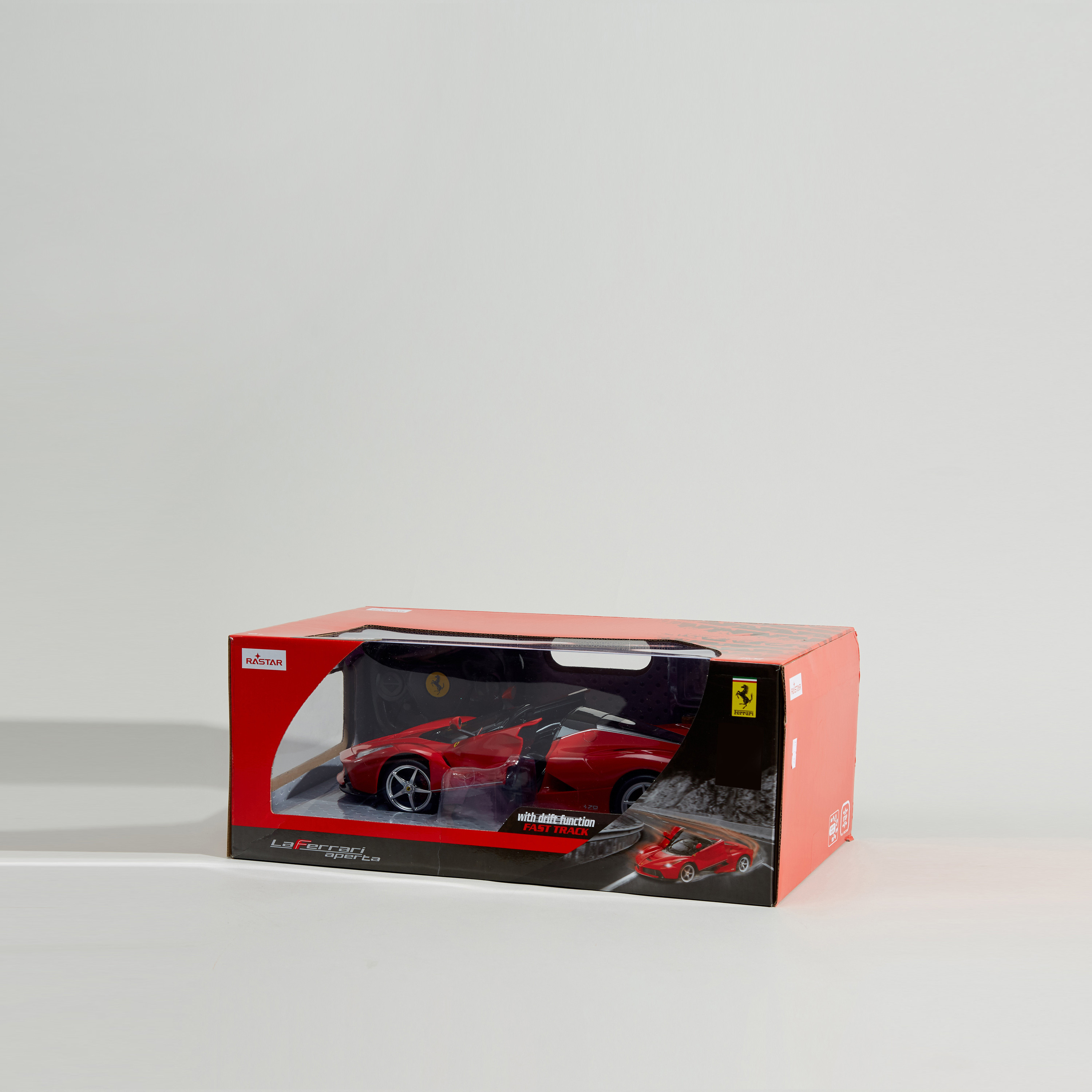 Carro a control store remoto ferrari