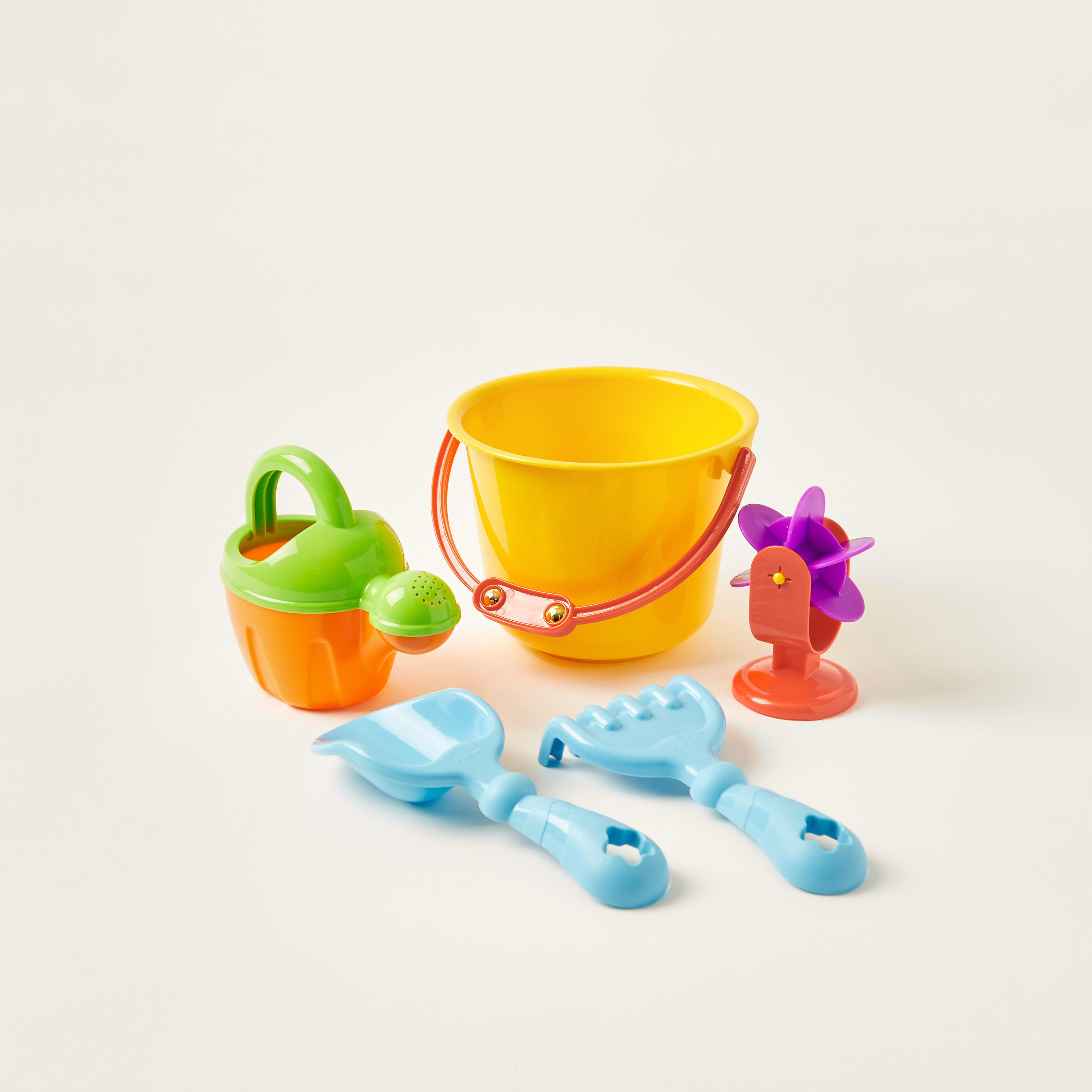 Juniors 5-Piece Sand Play Set-toys-outdoor-poolandbeach-beachtoys-image-1