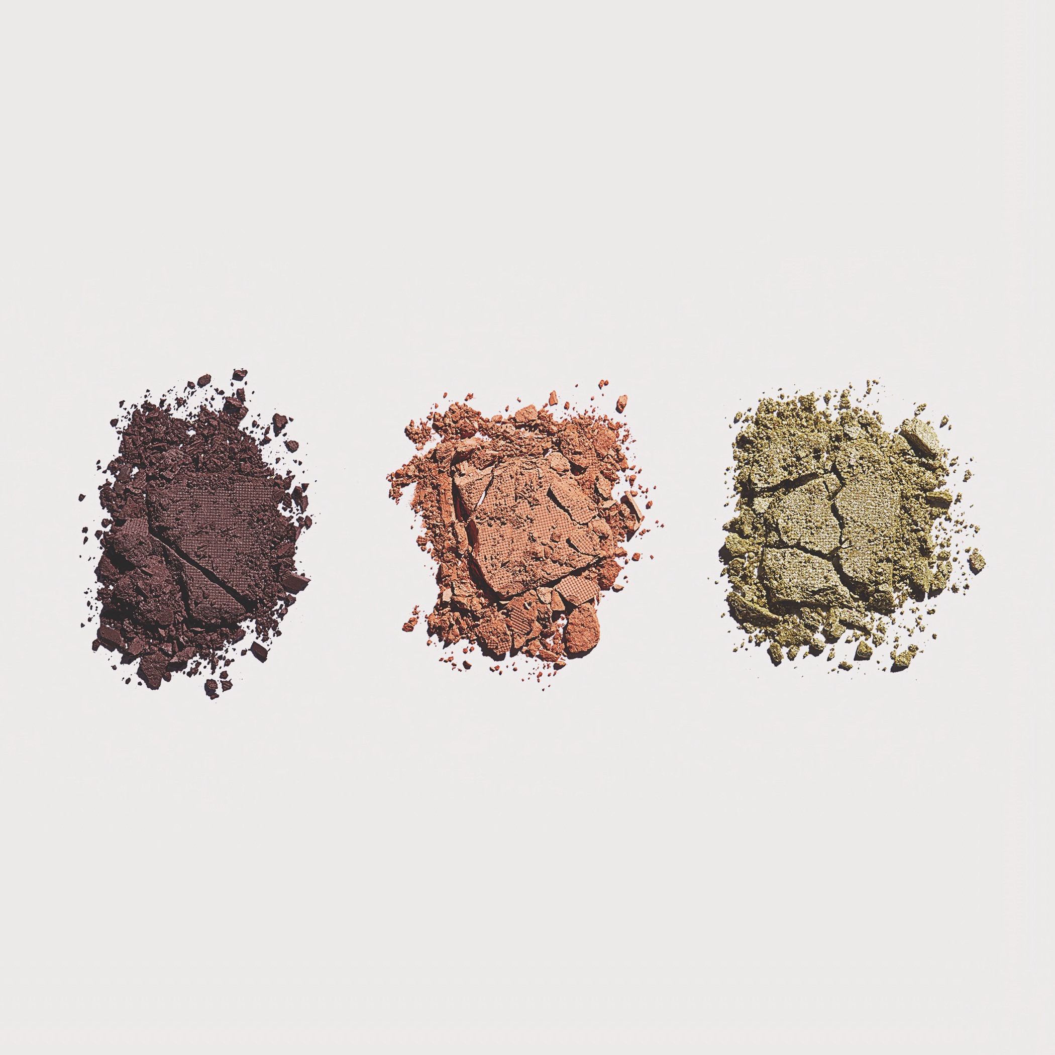 Makeup Revolution Re-Loaded Palette - 16.5 gms-beautyandpersonalcare-makeup-eyes-eyeshadows-image-3