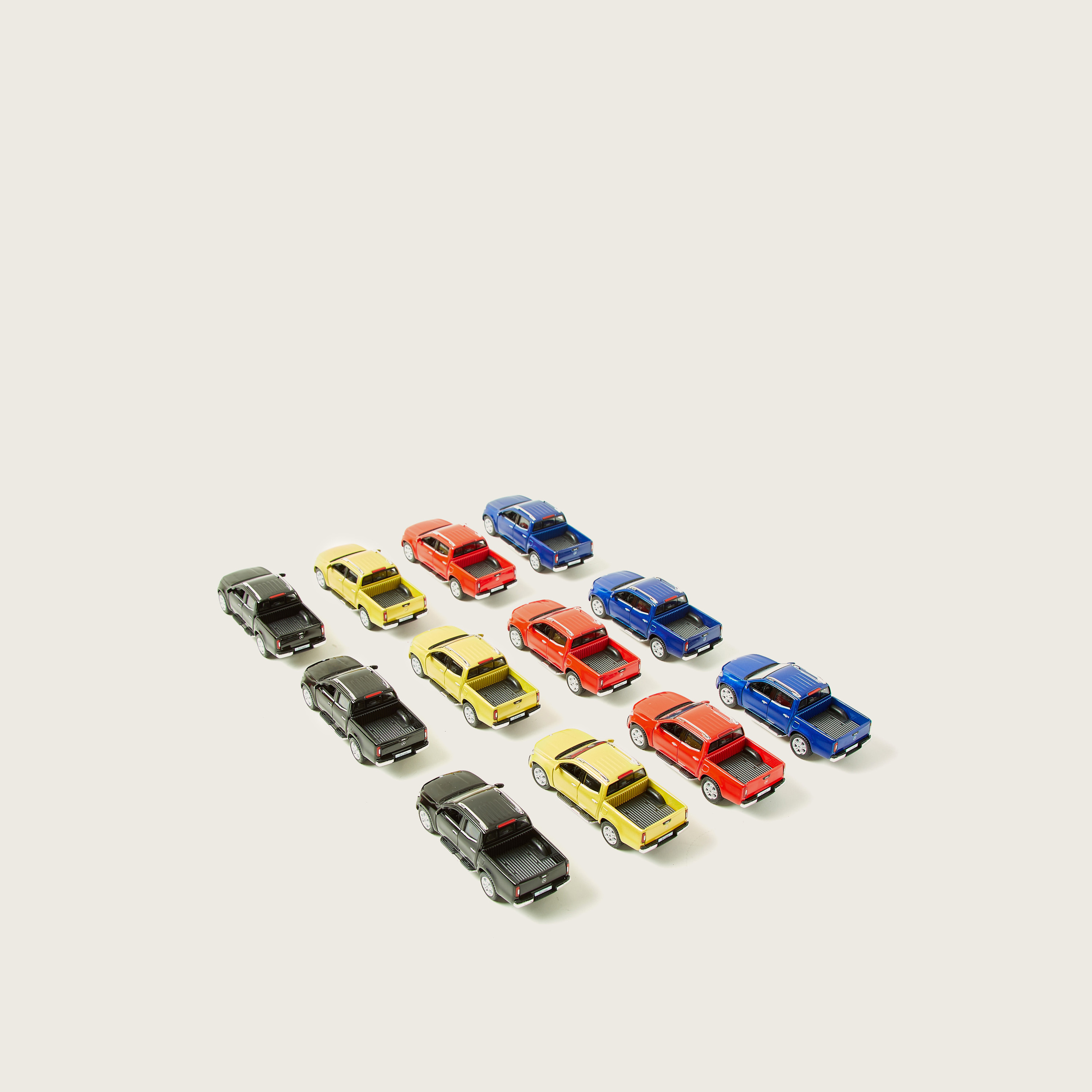سيارة مرسيدس بنز فئة أكس من كينسمارت.-toys-playvehicles-cars-image-3