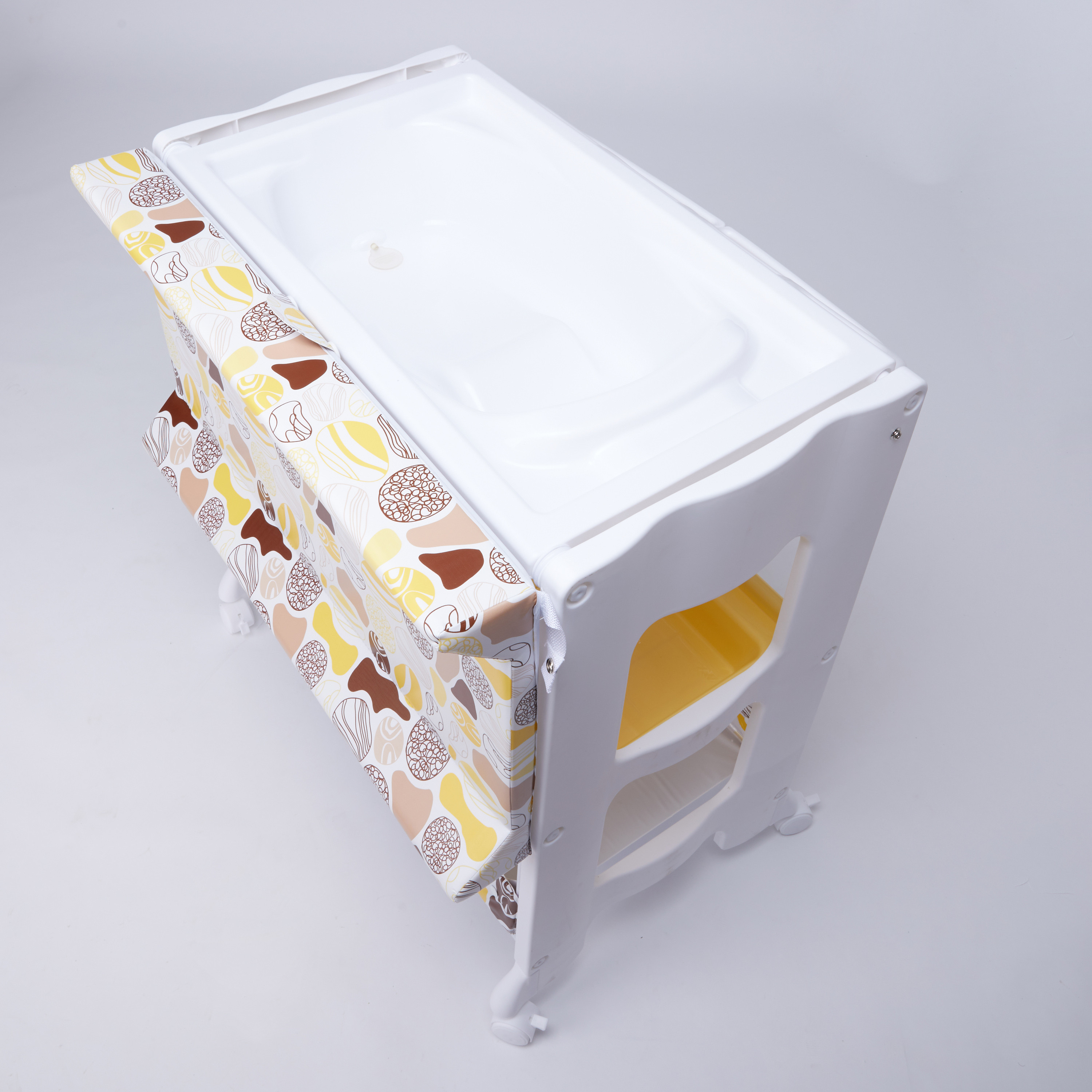 مركز تغيير أوشن جلاكسي من جونيورز-baby-nursery-furniture-changingtables-image-6