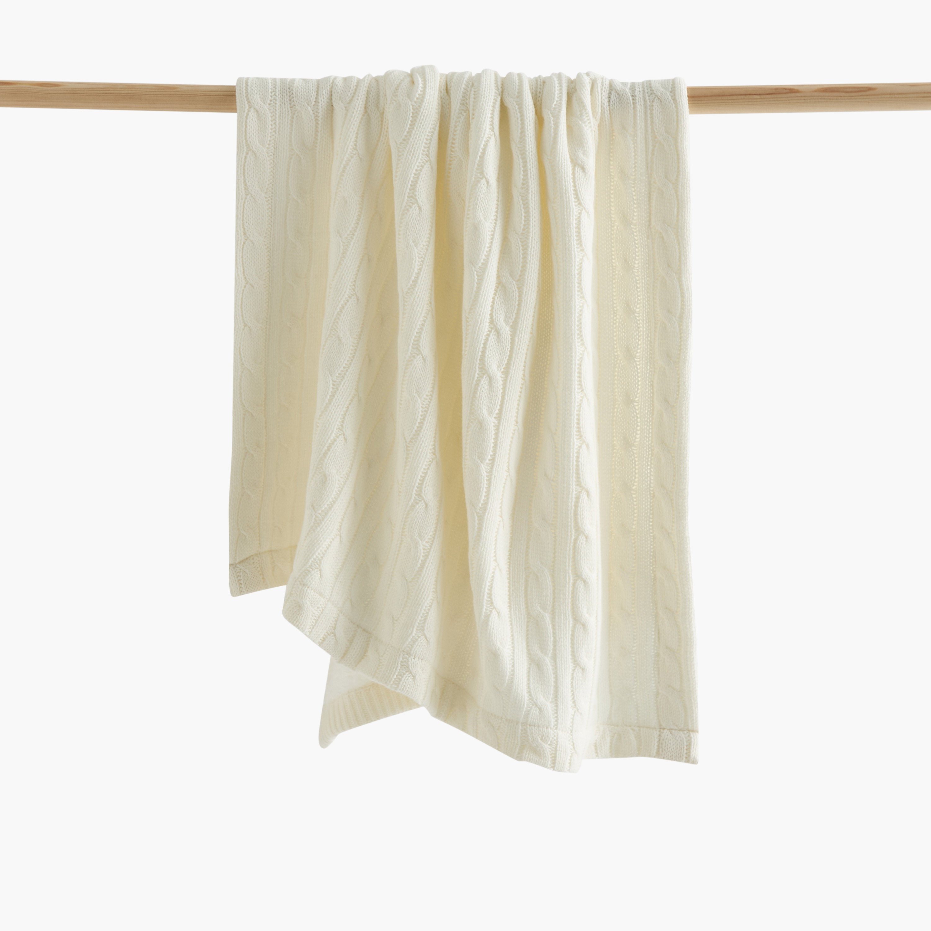 بطانية محبوكة  بطبعات شيربا من جونيورز - 76x100 سم.-baby-nursery-blanketsandswaddles-blanketsandquilts-image-5