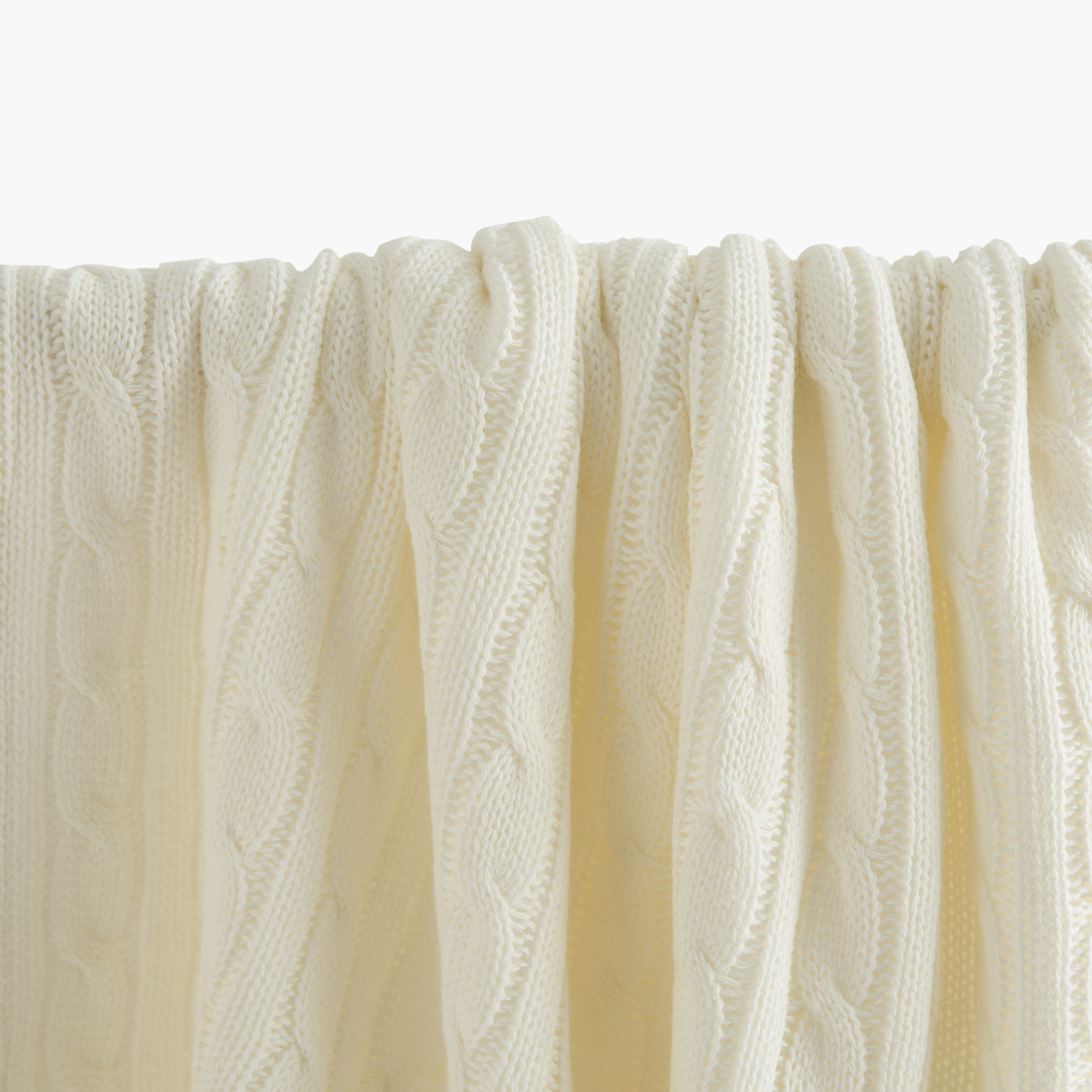 بطانية محبوكة  بطبعات شيربا من جونيورز - 76x100 سم.-baby-nursery-blanketsandswaddles-blanketsandquilts-image-1