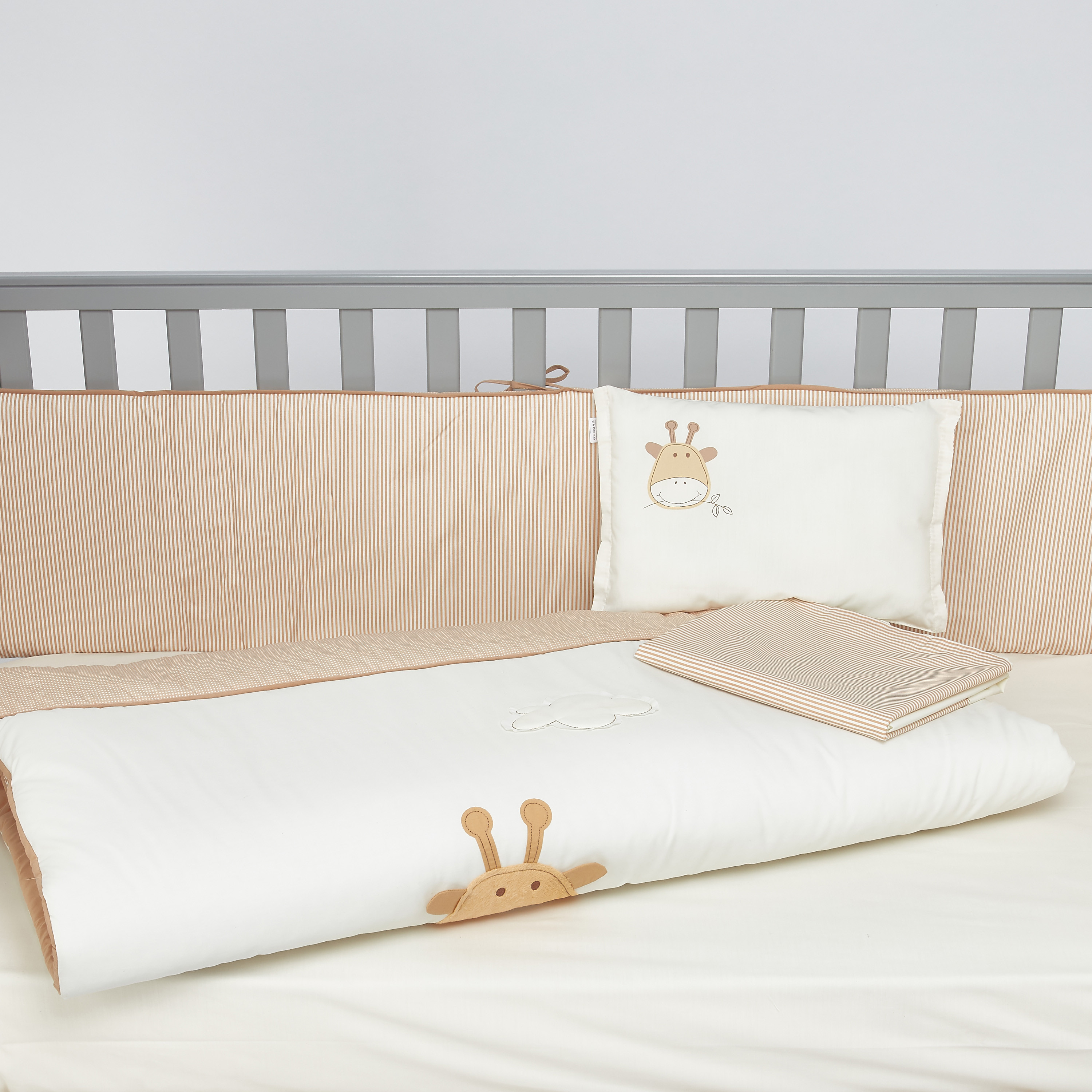Juniors Jungle Themed 5-Piece Comforter Set-baby-nursery-babybedding-image-3