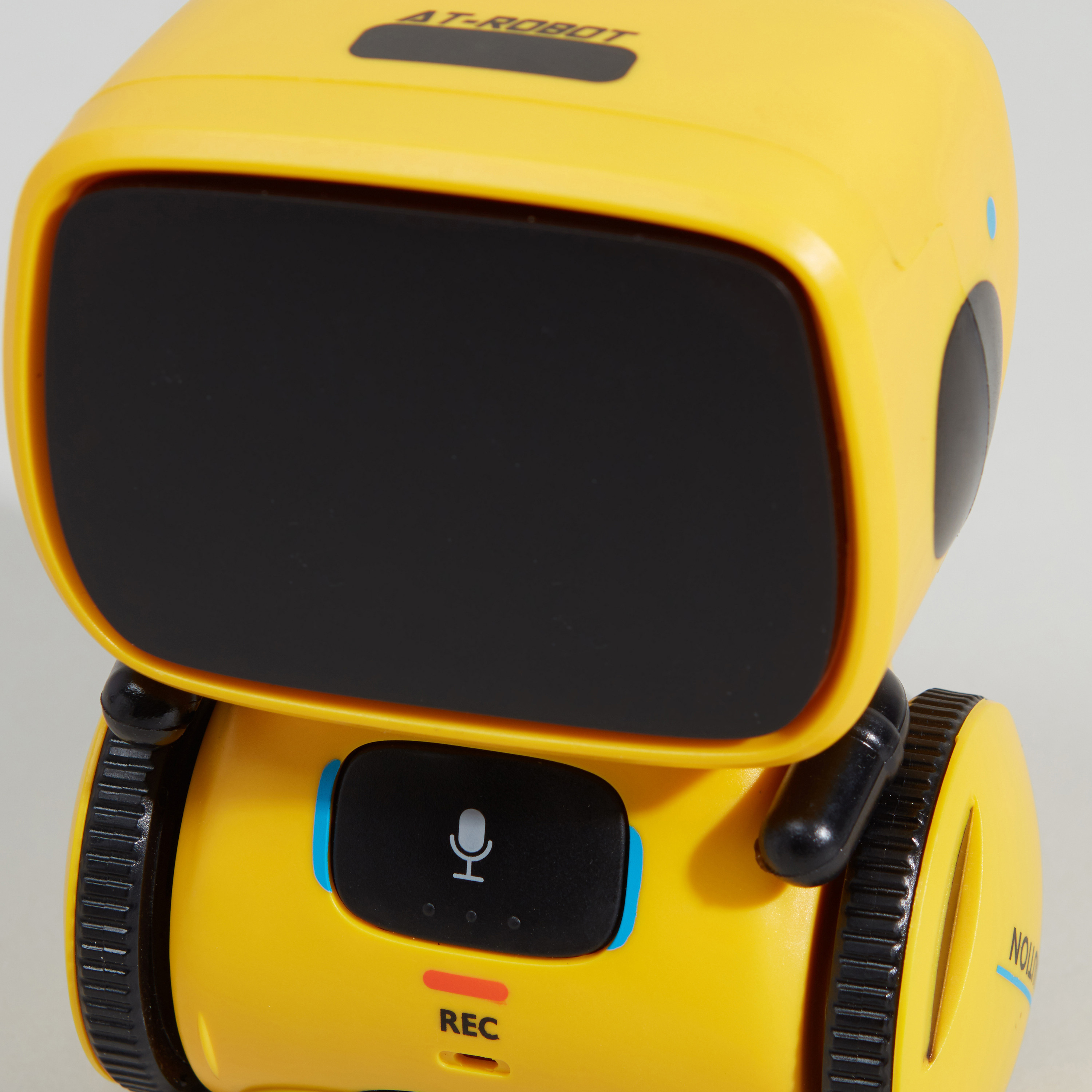 AT Robot with Voice Control-toys-remotecontrolledvehicles-robots-image-4