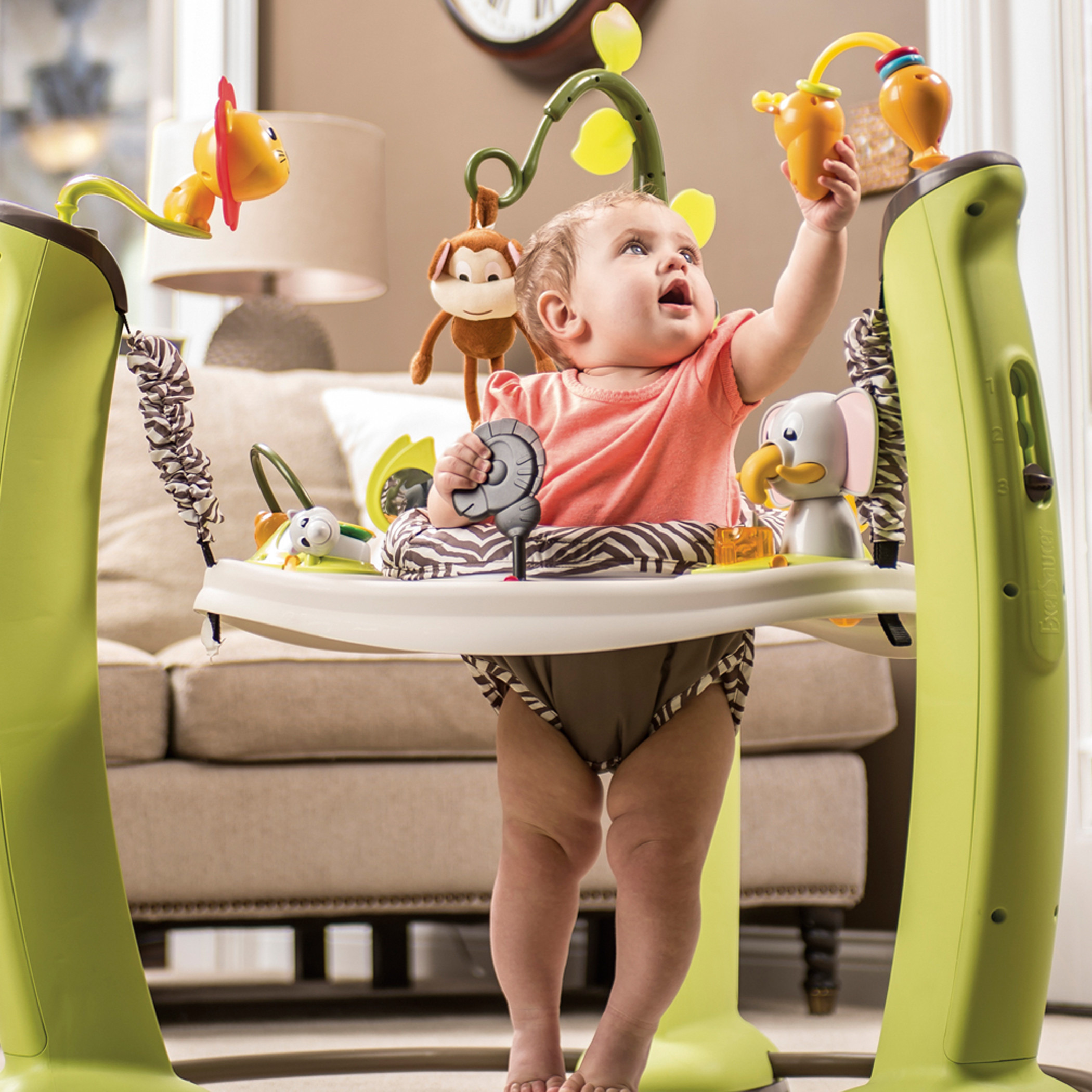 Evenflo exersaucer jump & learn sales activity center