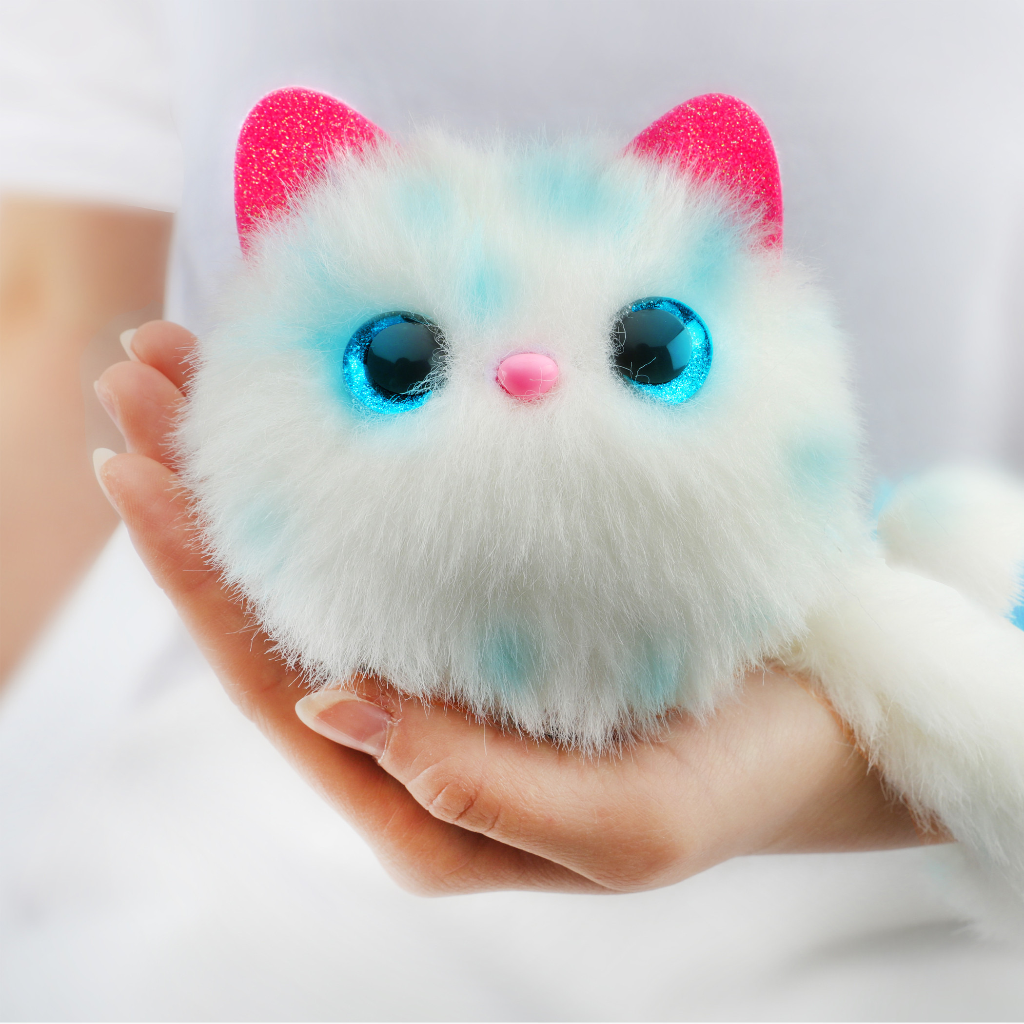 Pomsies snowball shop plush