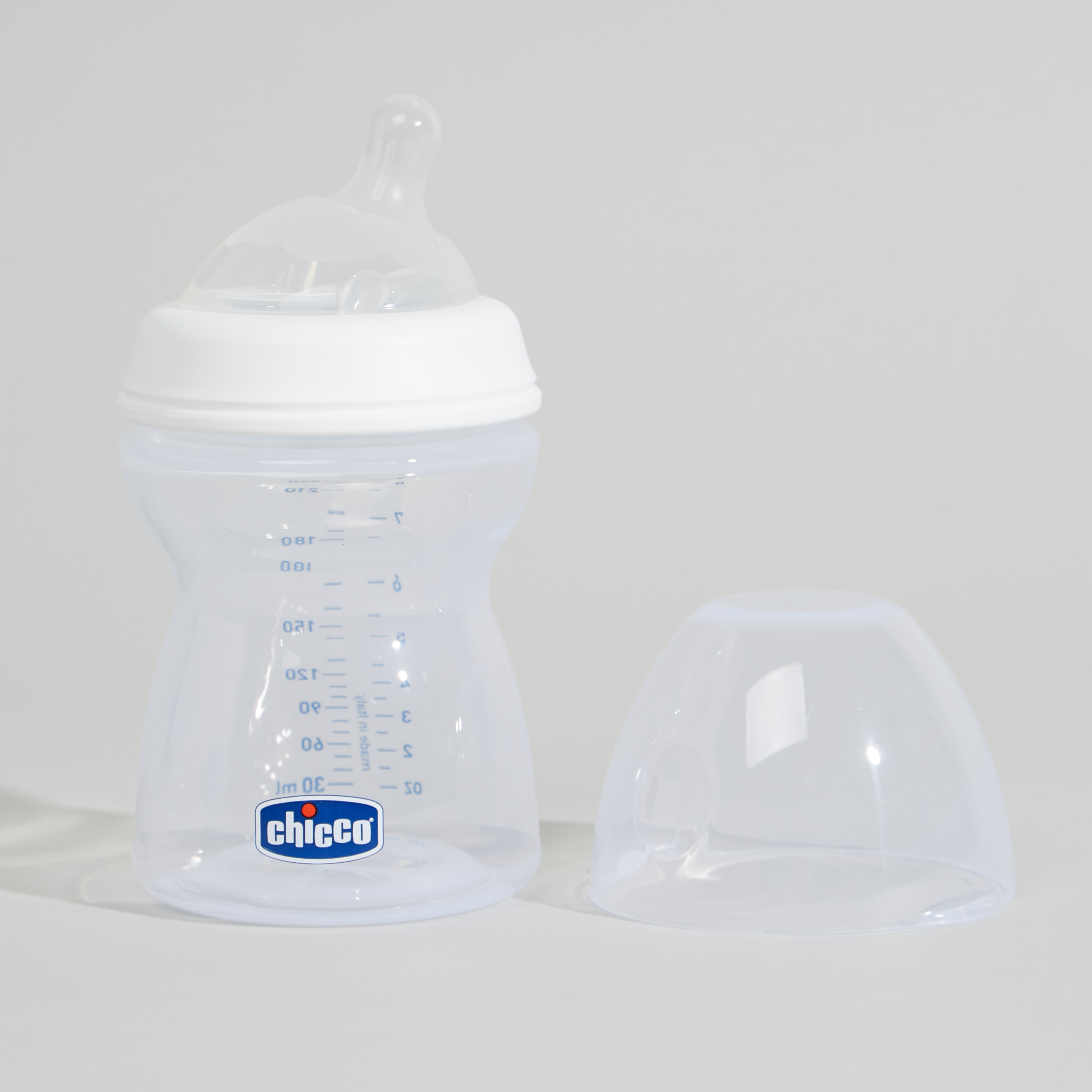 رضاعة طبيعية من شيكو - 250 مل-baby-feeding-feedingbottles-bottlesandteats-image-1