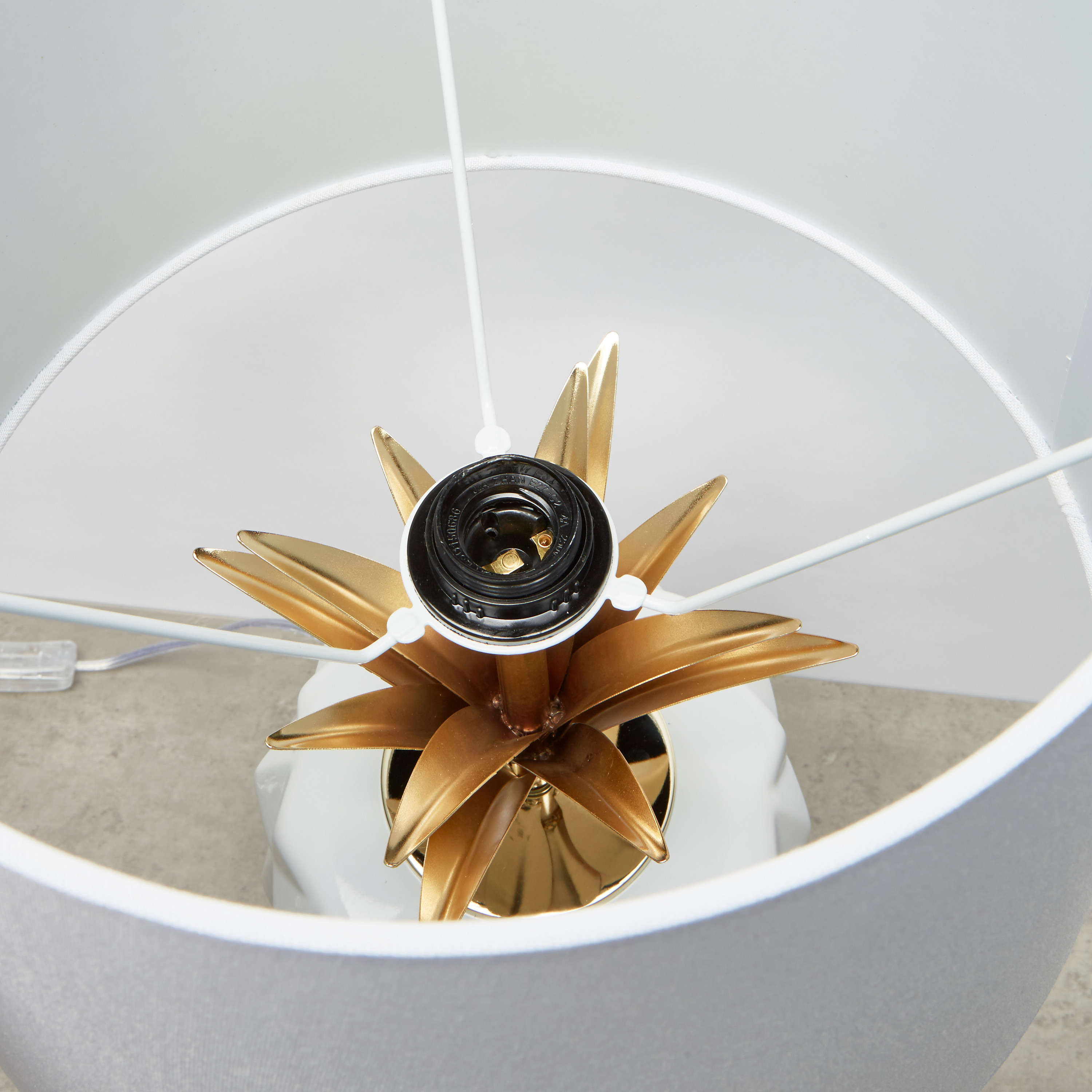 Metallic Glazed Table Lamp - 40x50x50.8 cms-household-lighting-tableanddesklamps-image-4
