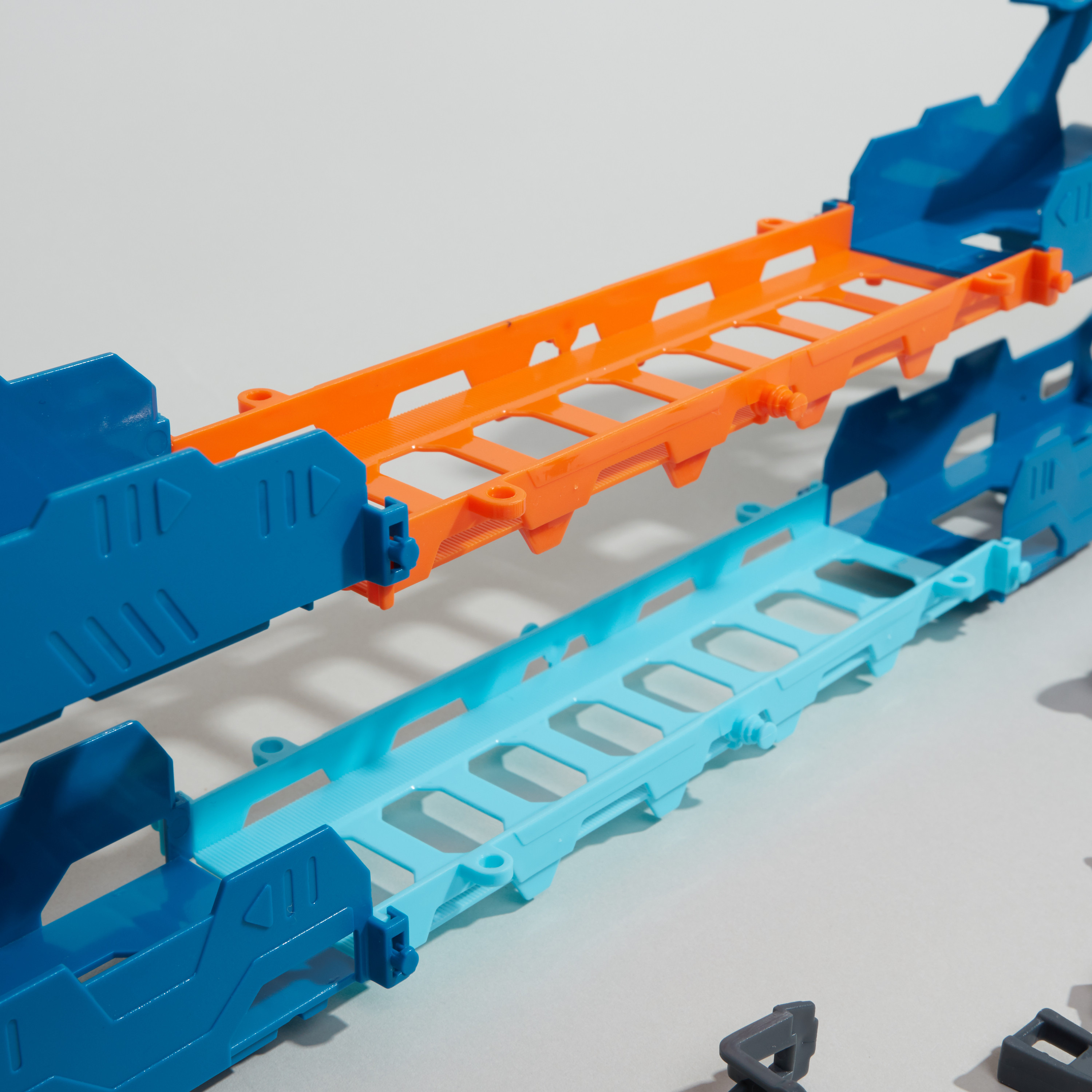 Super Racer 23-Piece Track with Tumbling Car-toys-playvehicles-vehicleplaysets-image-6