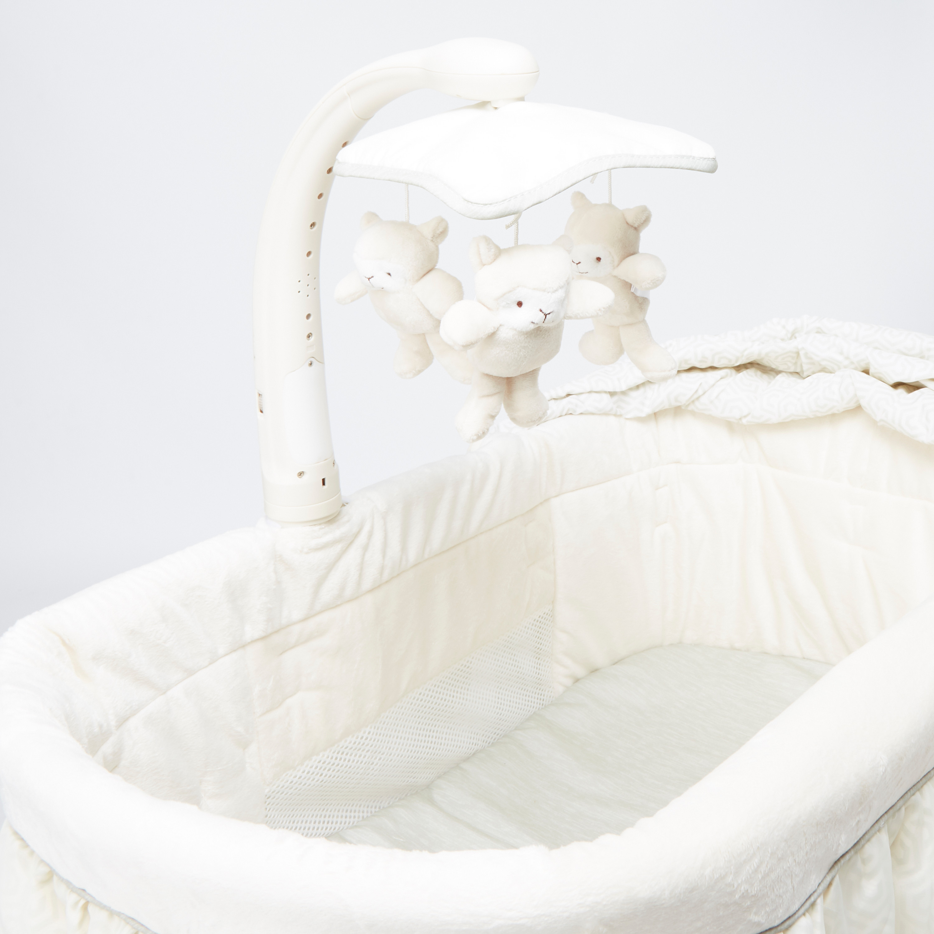 سرير أطفال هزاز 2 في 1  من جيجلز-baby-nursery-furniture-cribsandbeds-bassinets-image-5