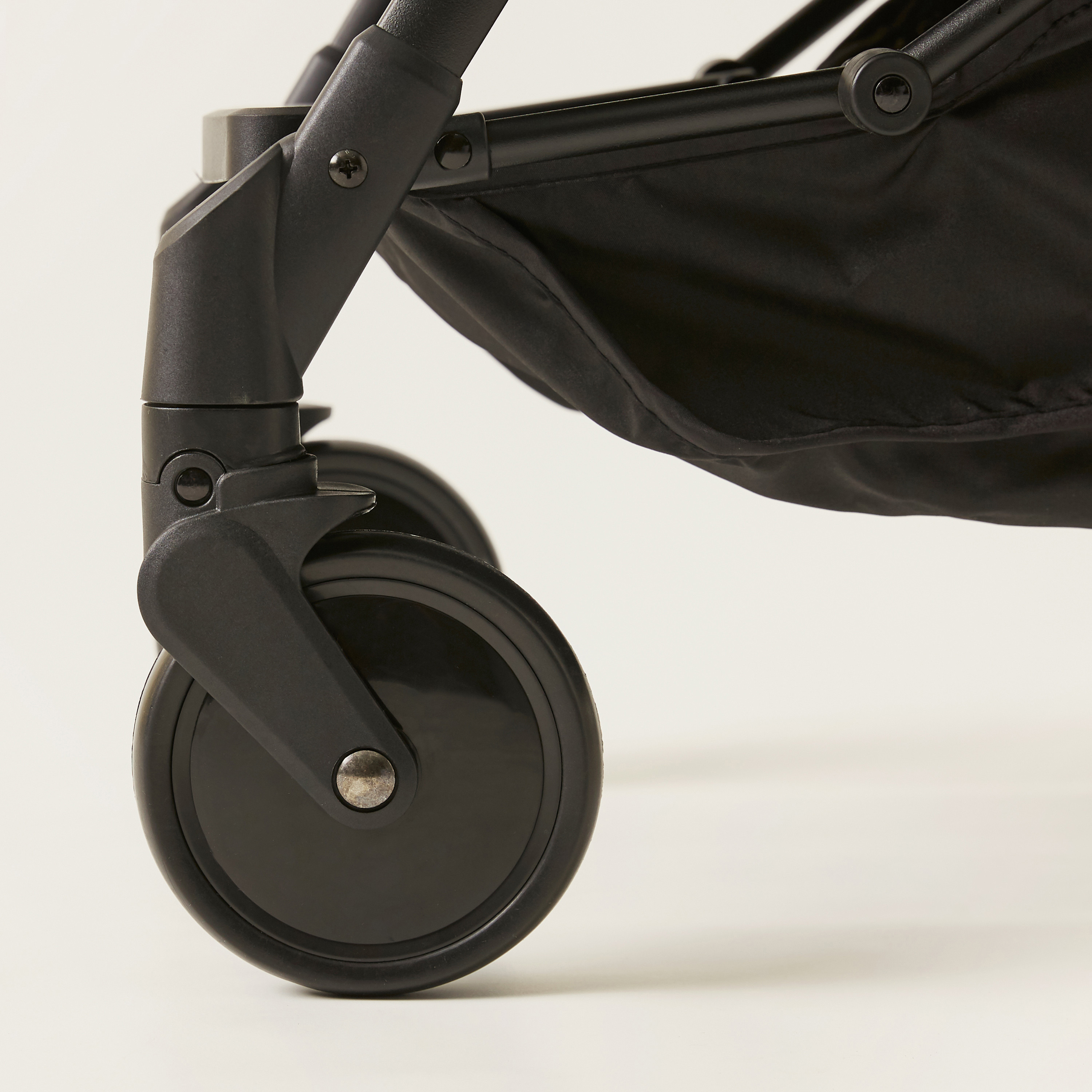Giggles Porter Green 3-Fold Baby Stroller with 3 Reclining Positions(Upto 3 years)-baby-gear-strollersandprams-strollers-image-4