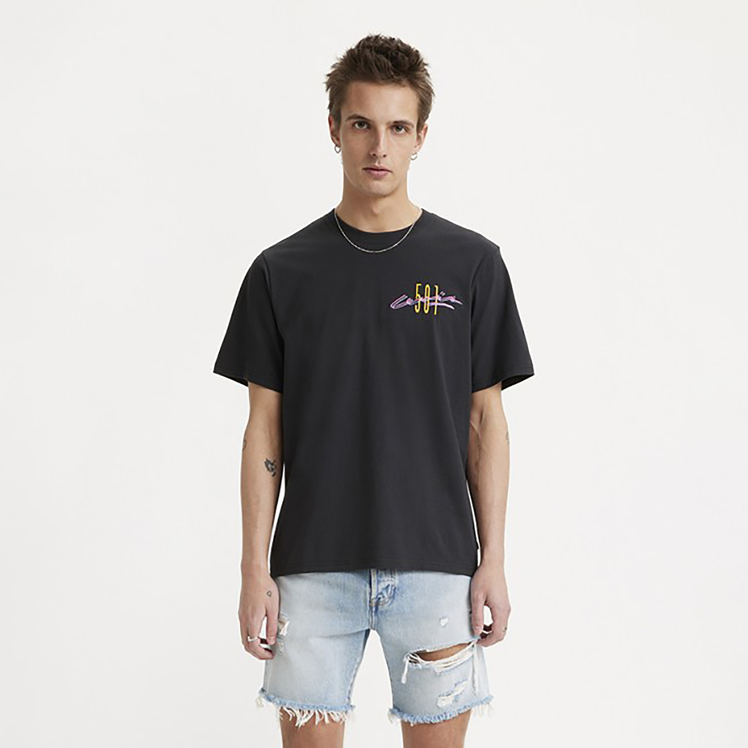 تيشيرت ليفايز بأكمام قصيرة وياقة دائرية مع مطبوع-men-clothing-tshirtsandpolos-tshirts-image-1