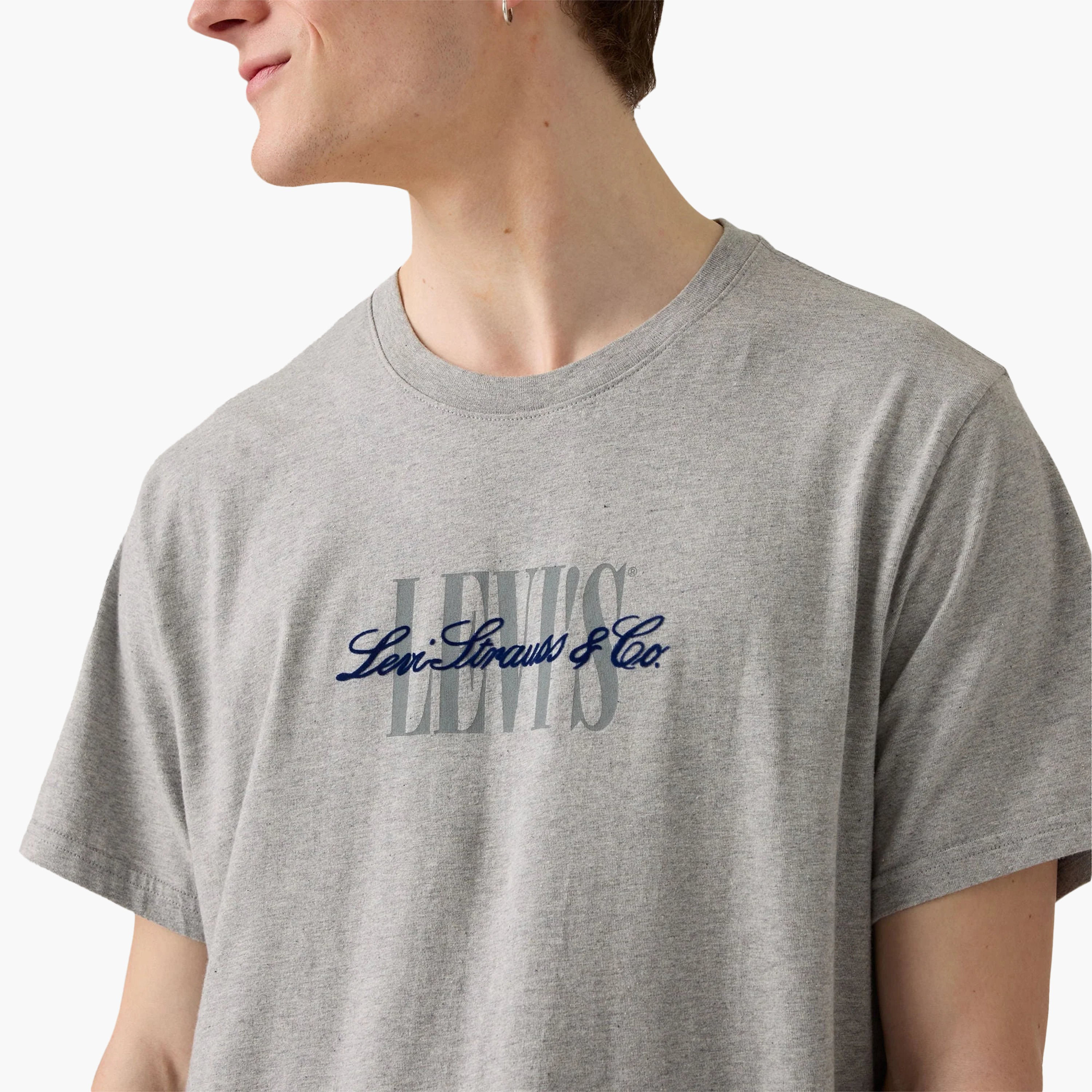 تيشيرت رجالي بفتحة رقبة مستديرة وأكمام قصيرة مع شعار مطبوع من ليفايز-men-clothing-tshirtsandpolos-tshirts-image-3