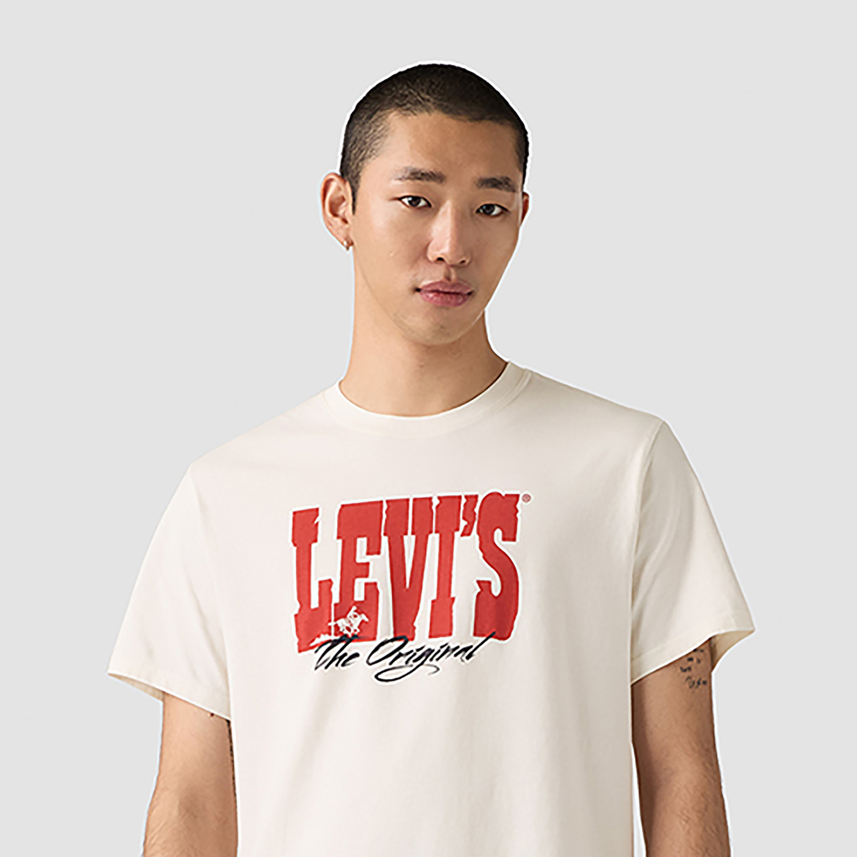 تيشيرت رجالي بأكمام قصيرة ورقبة مستديرة مطبوع بشعار ليفايس-men-clothing-tshirtsandpolos-tshirts-image-2