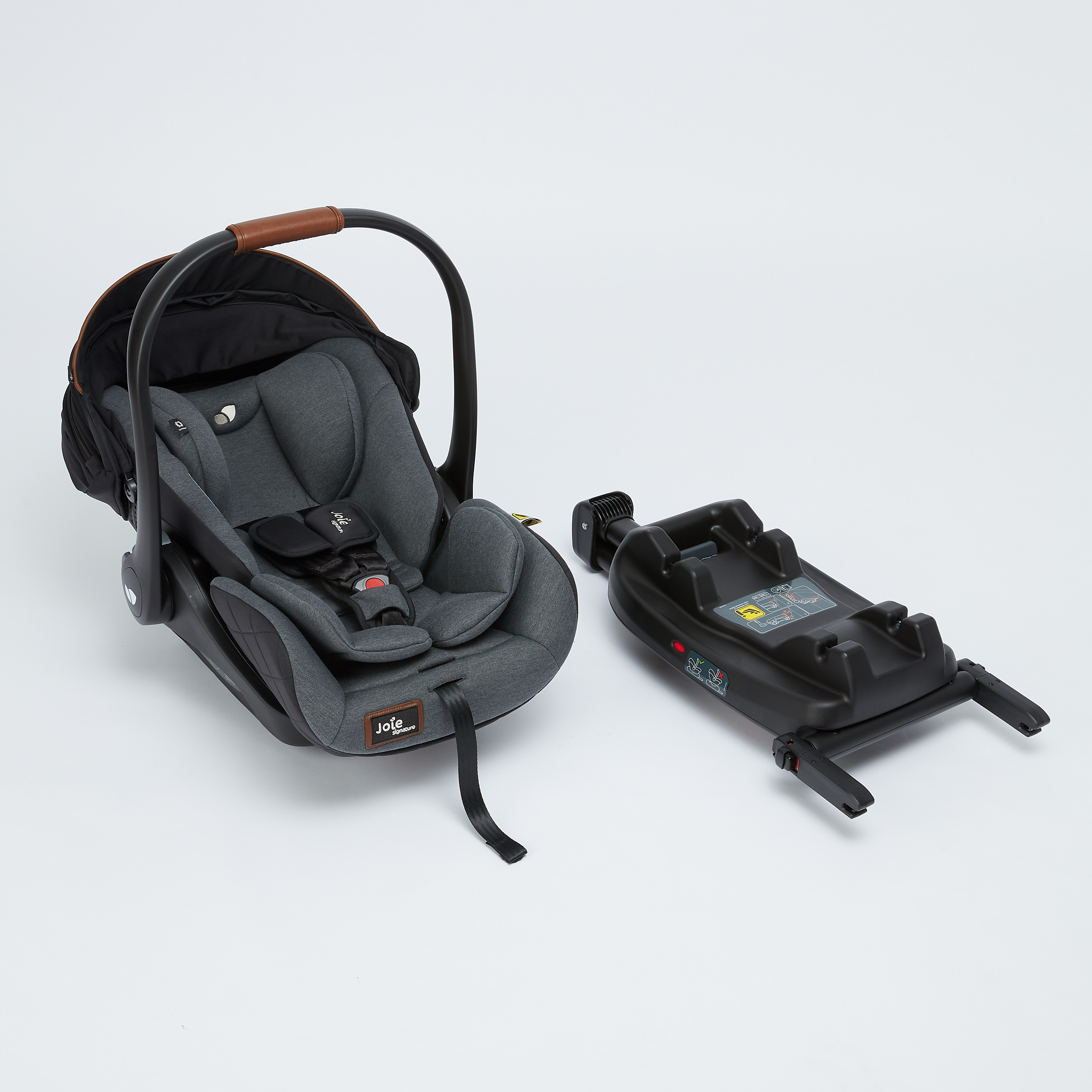 مقعد سيارة لأطفال بقاعدة سيجنيتشر المستوي الاول من جوي-baby-gear-carseats-image-1