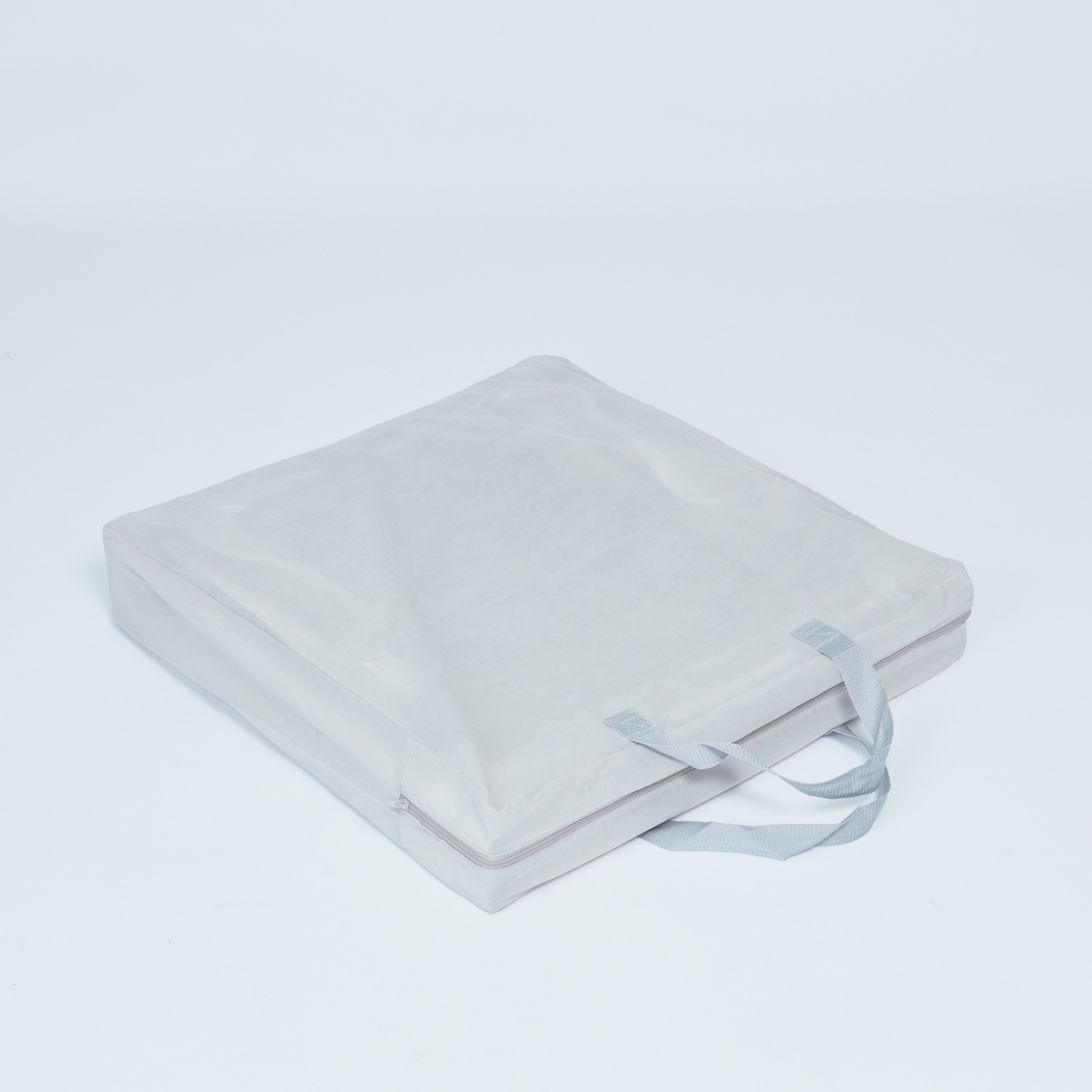 Chicco Glacial Zip and Go Bassinet-baby-nursery-furniture-cribsandbeds-bassinets-image-6