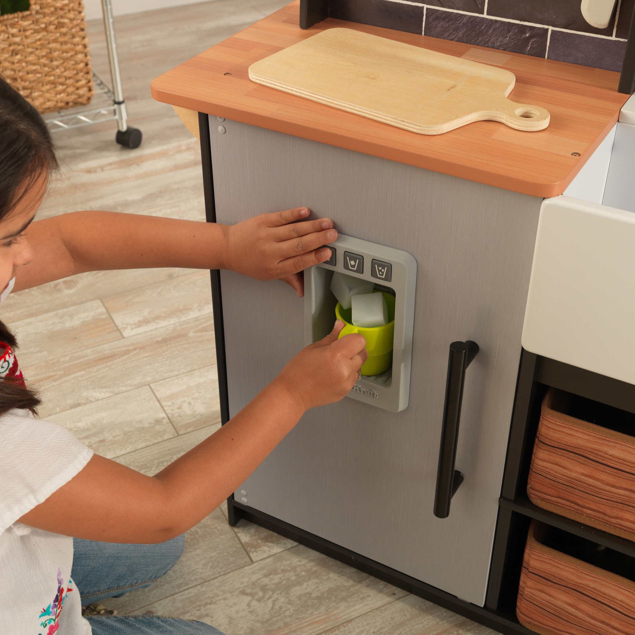 Farm to table toy kitchen online