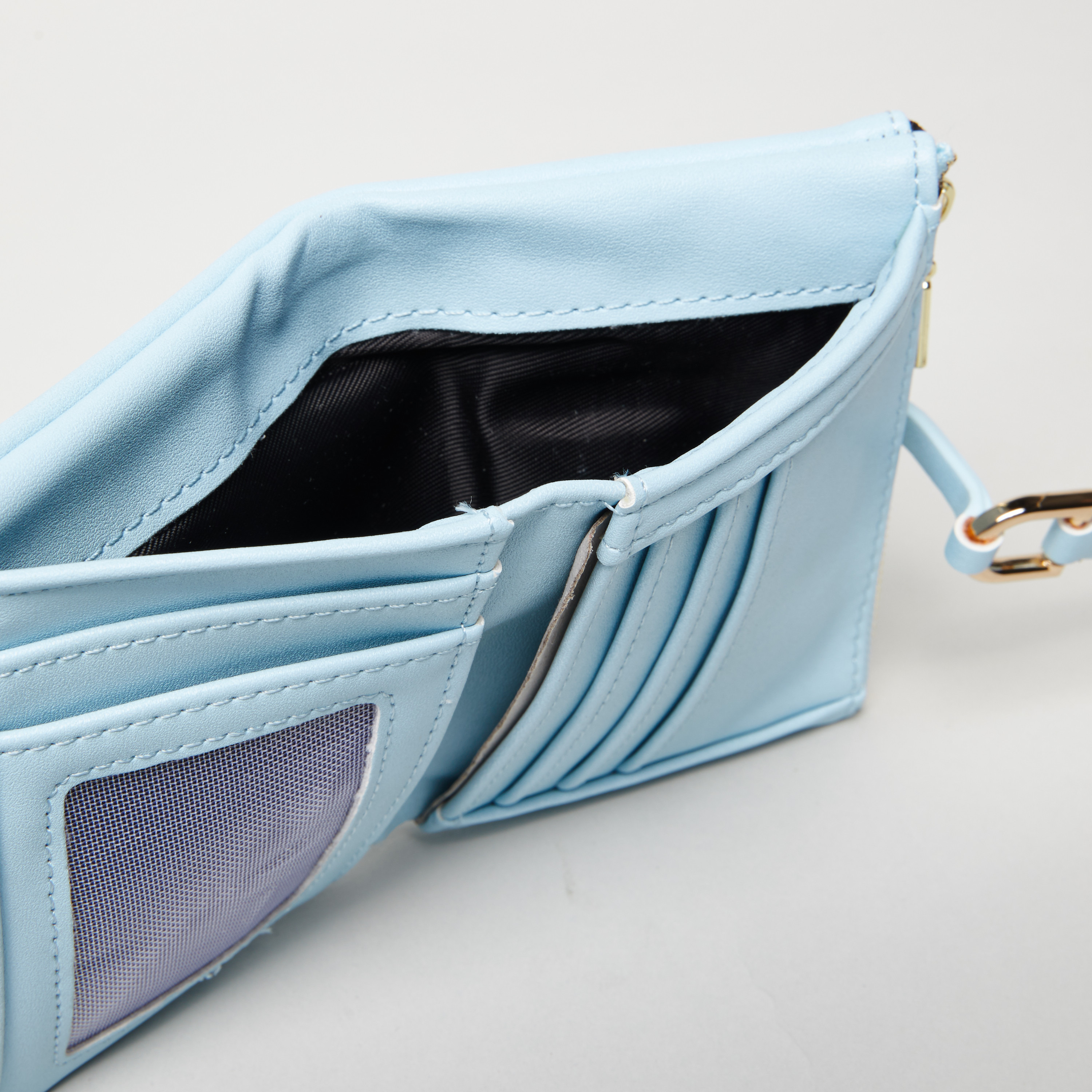 محفظة مزيّنة مع زر إغلاق من ساشا بريتي زيس-women-bagsandwallets-wallets-image-4