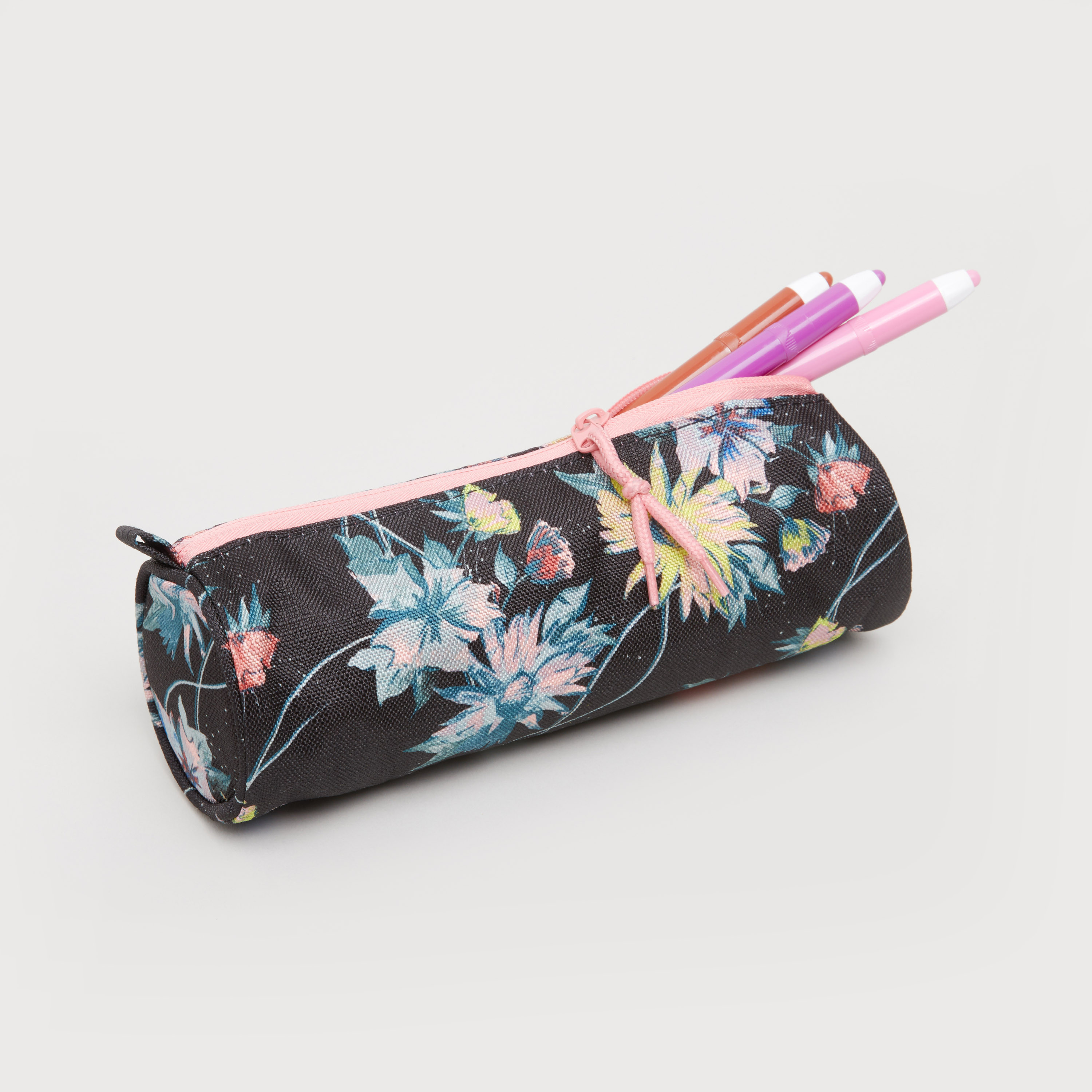 O'neill Printed Pencil Case with Zip Closure-school-stationery-pencilcases-image-4