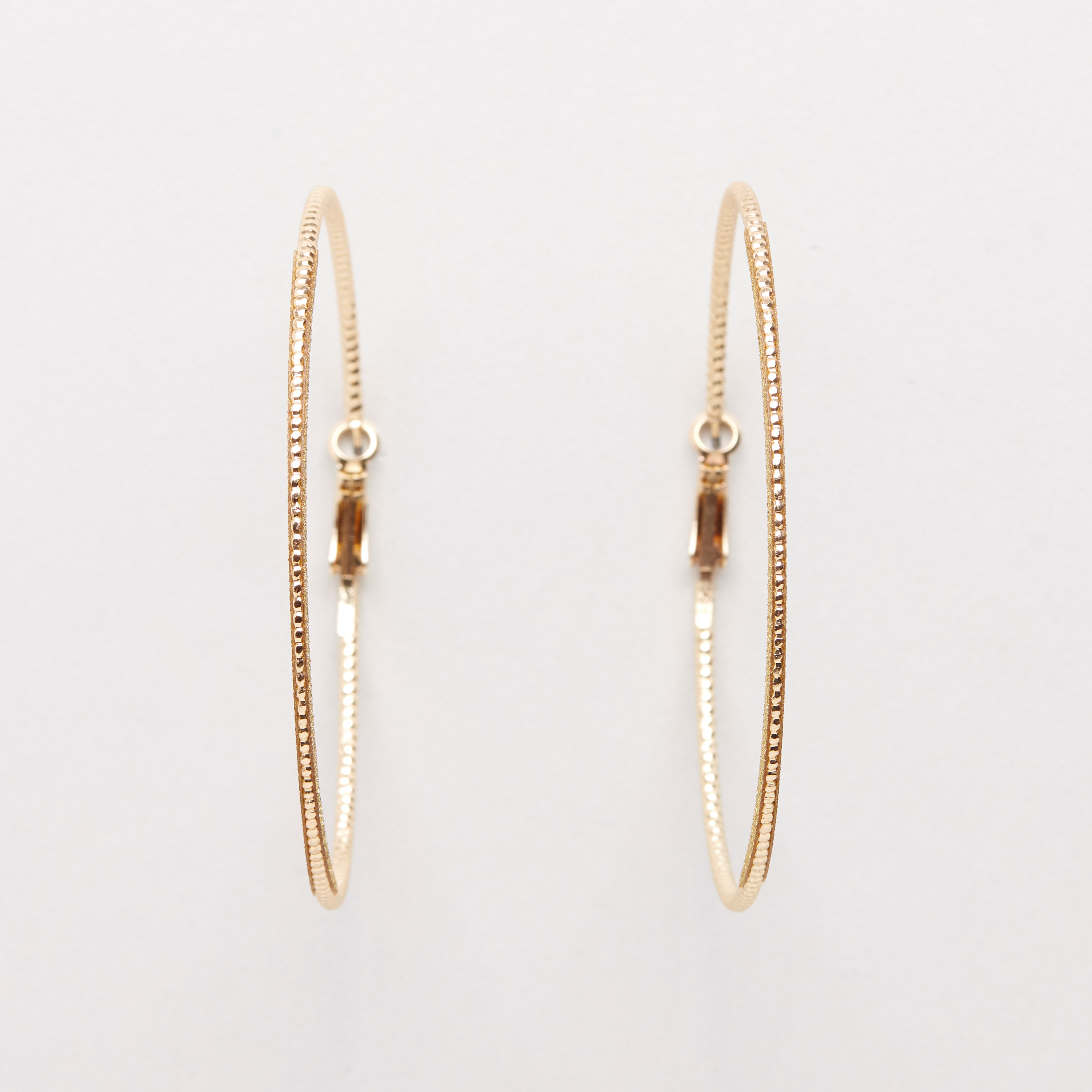 أقراط حلقية برّاقة-women-watchesandjewellery-jewellery-earrings-image-1
