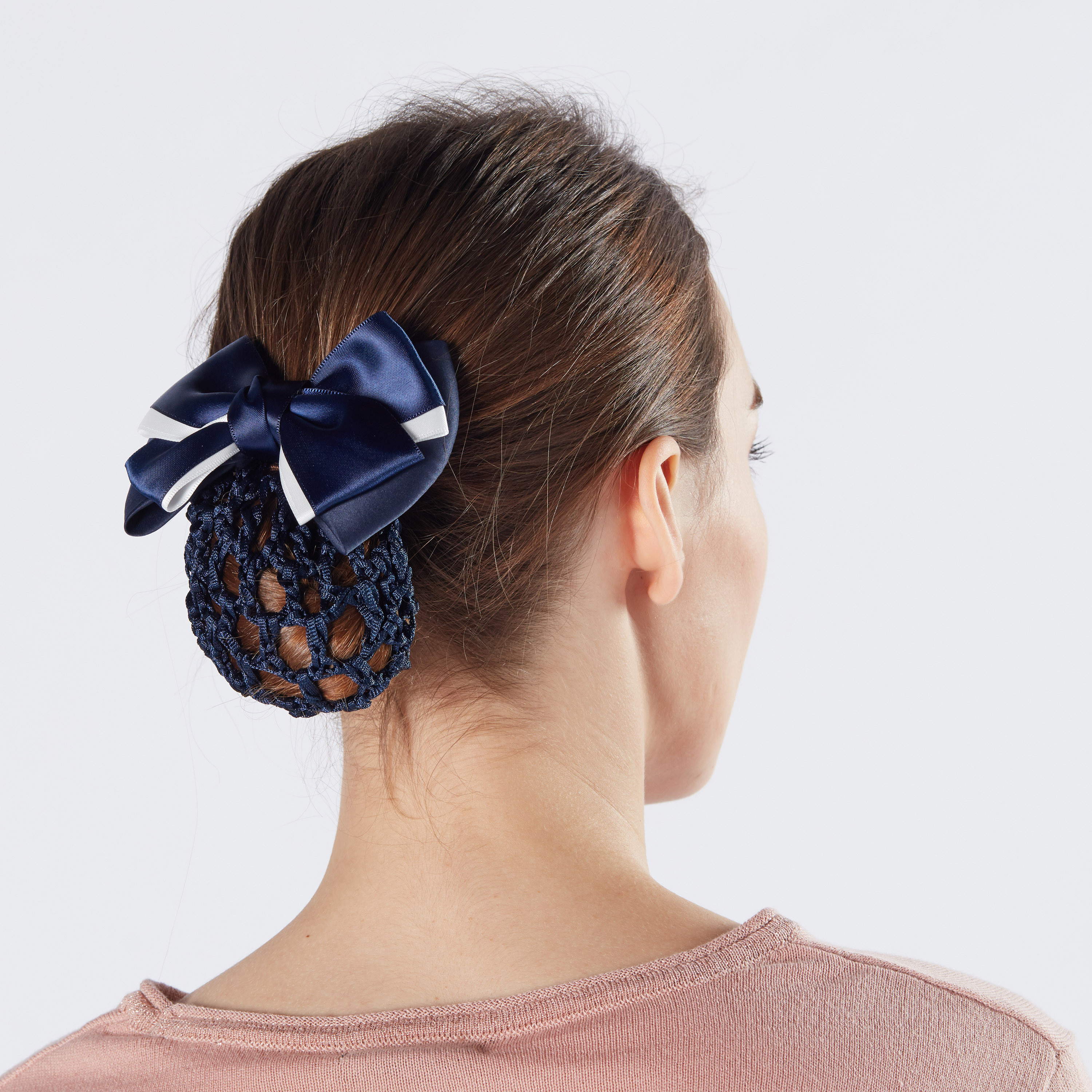 Single Net and Bow Bun Accessory