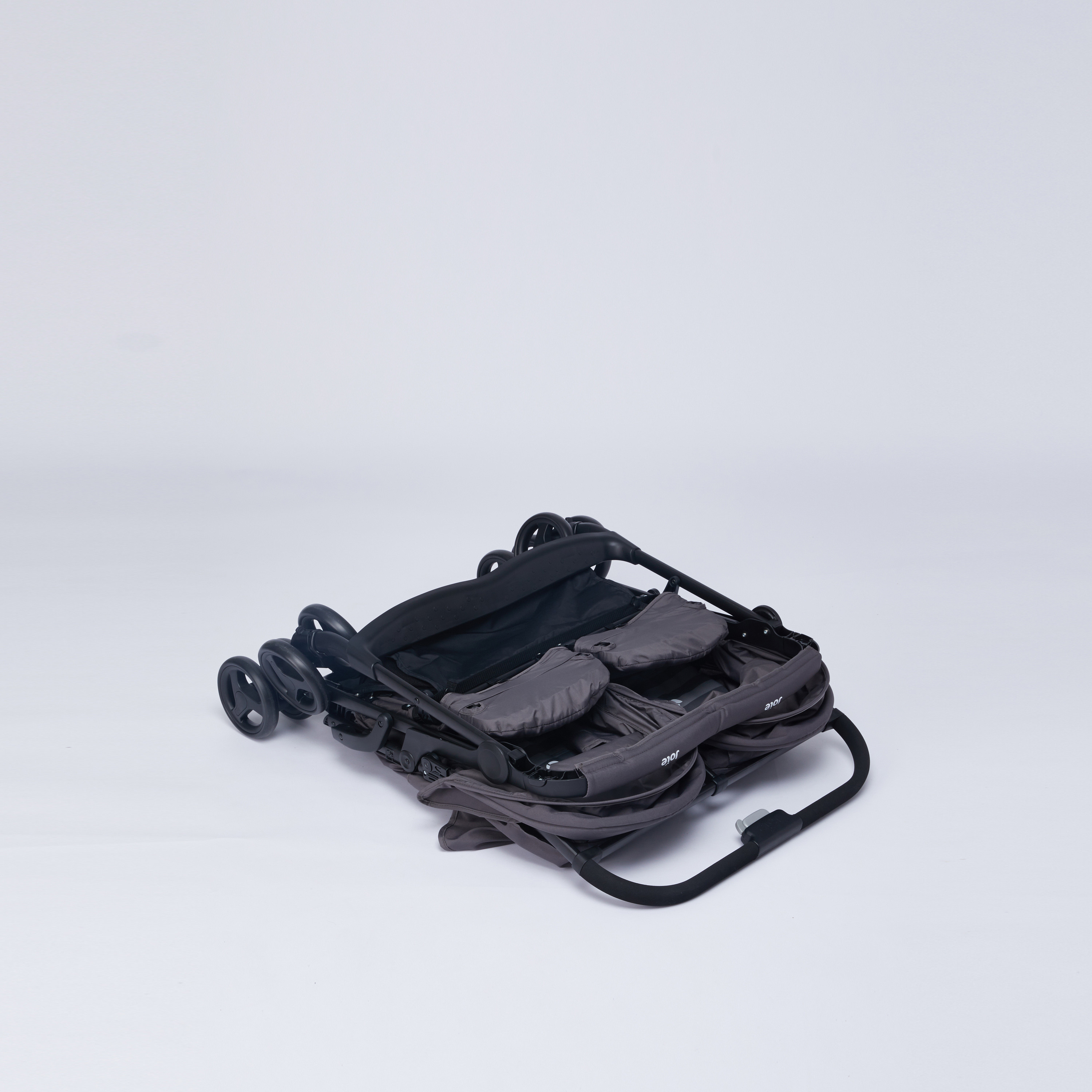 عربة أطفال  توأم سوداء من جوي آير مع إمالة متعددة الأوضاع (حتى 3 سنوات)-baby-gear-strollersandprams-strollers-image-7