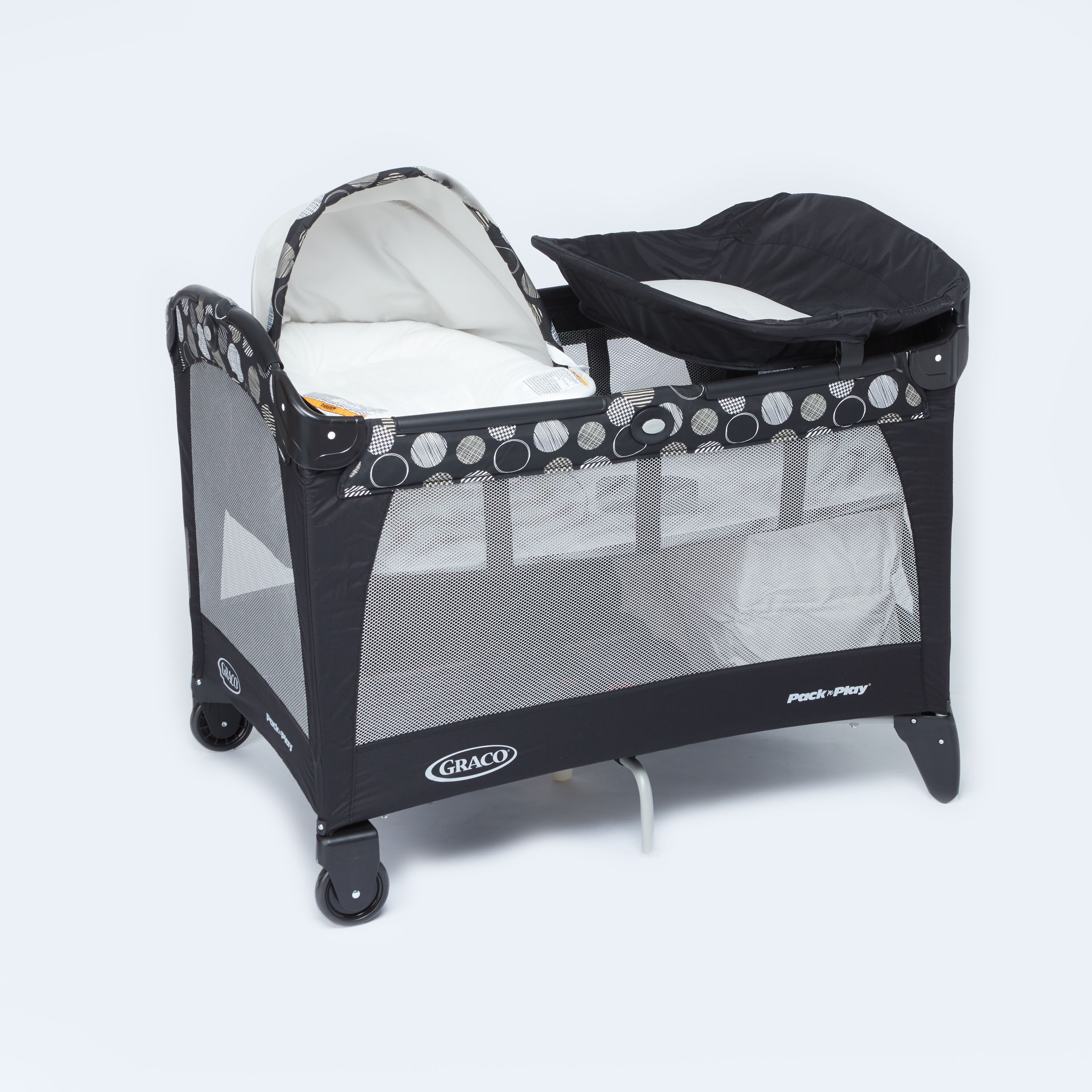 Graco newborn napper outlet playard