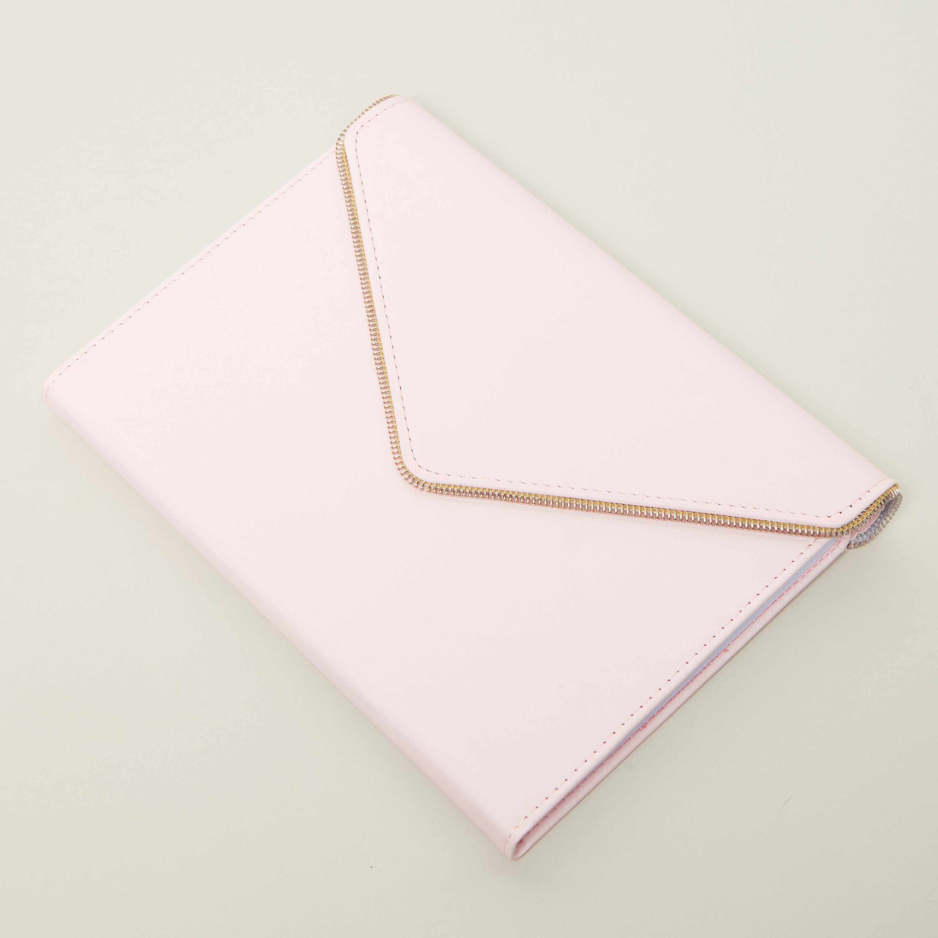 مفكرة على شكل ظرف بسحّاب من إيكولو-school-stationery-notebooks-image-2