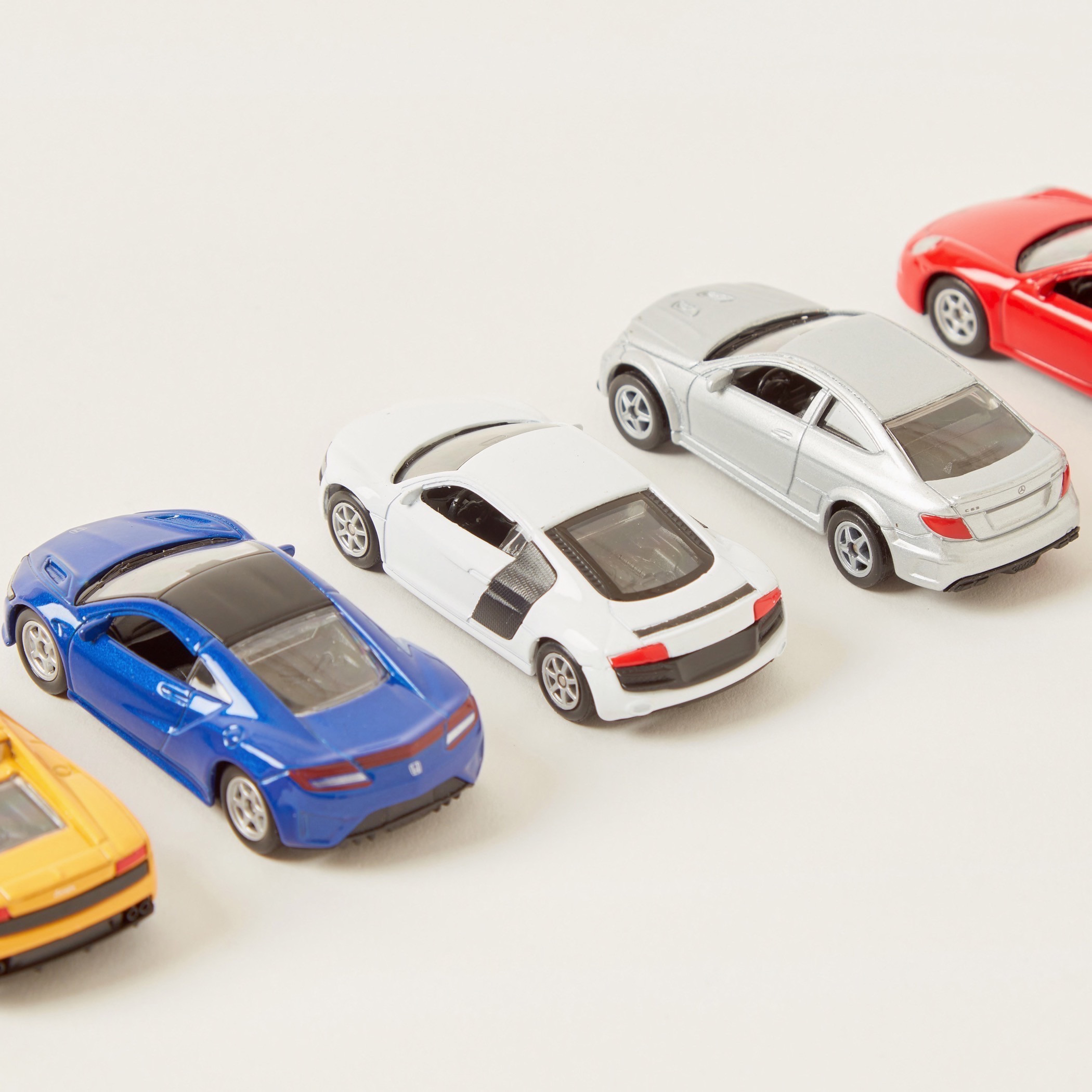 Welly 5-Piece Wheel Gift Set-toys-playvehicles-cars-image-4