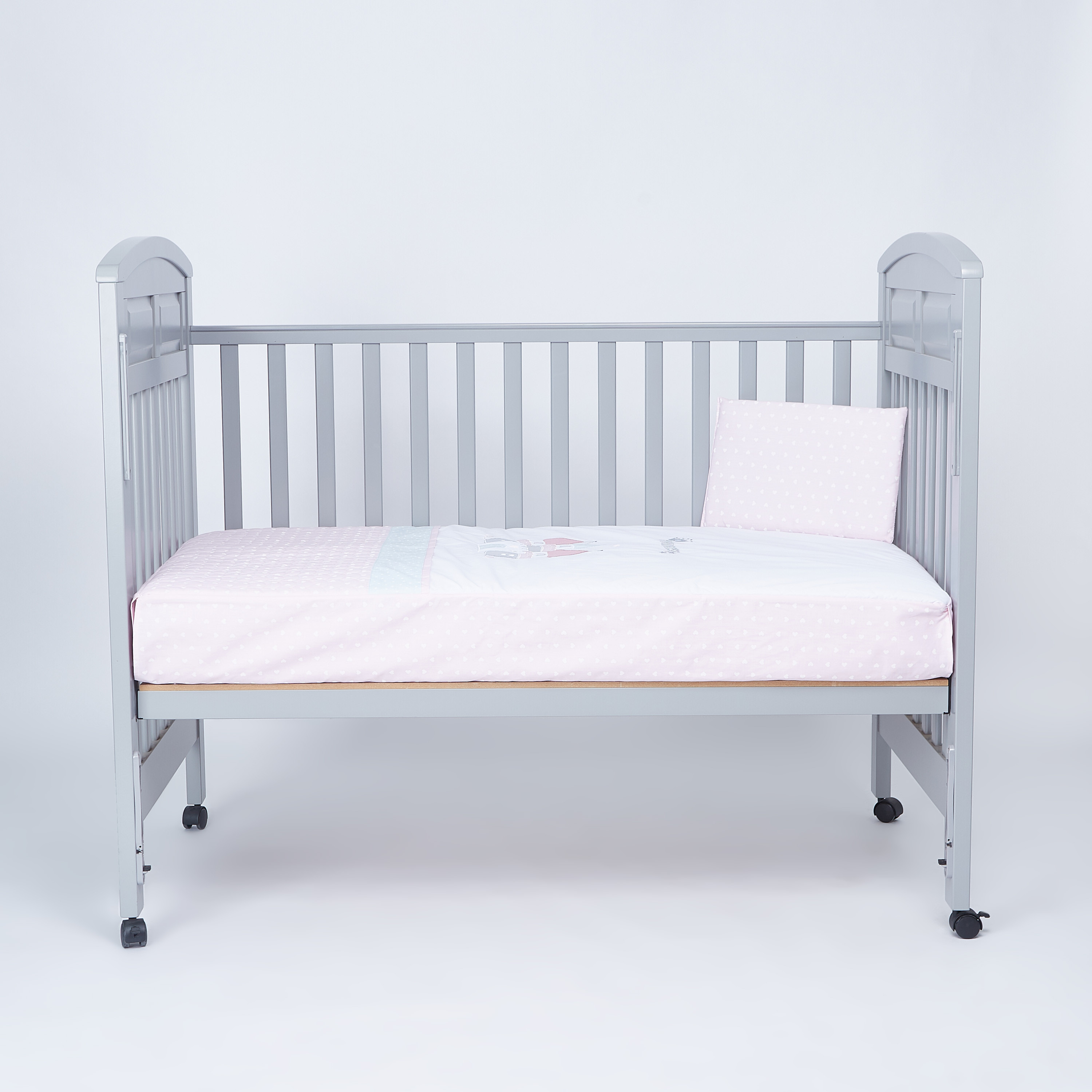 طقم مفروشات بطبعات من كامبراس- 3 قطع-baby-nursery-babybedding-image-1