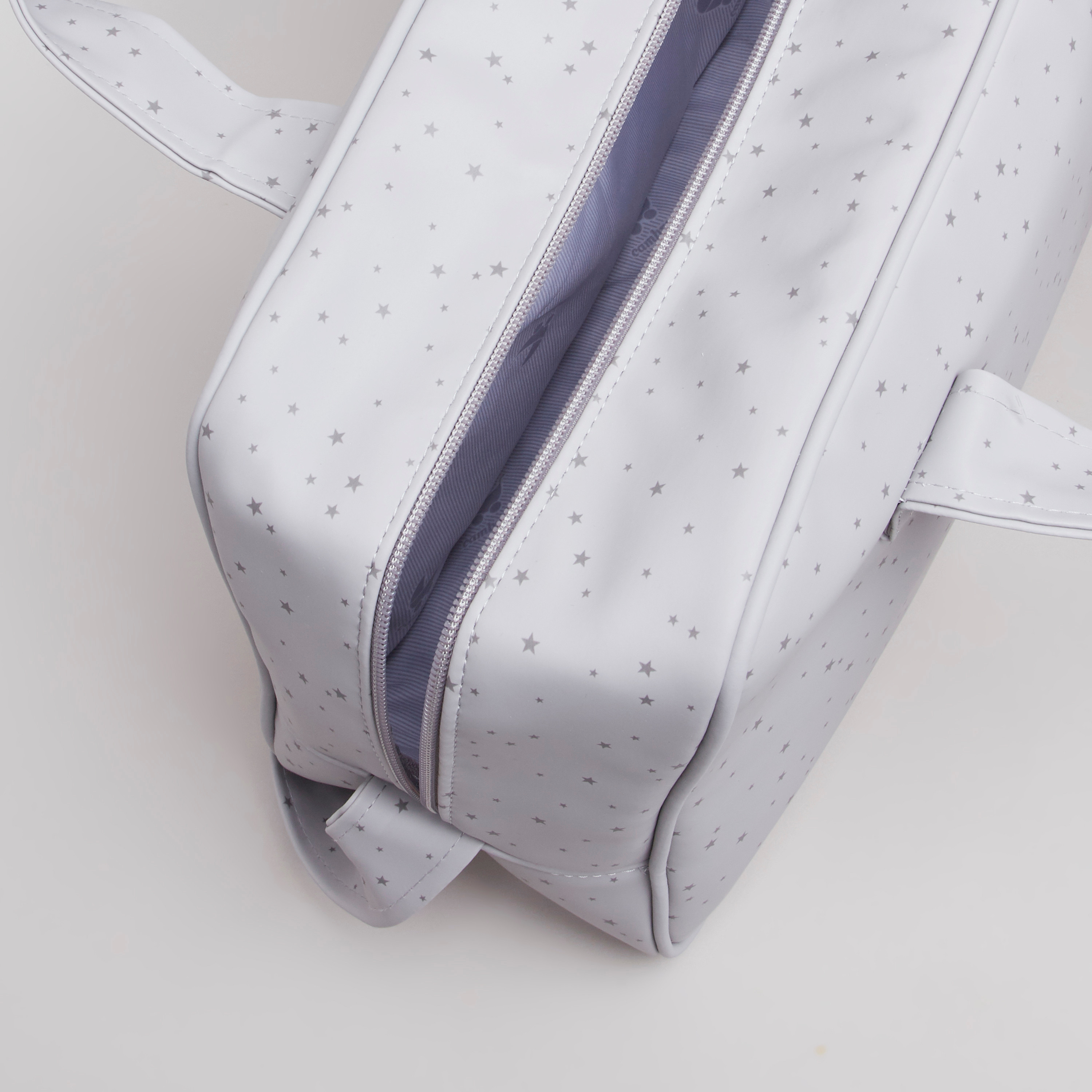 Cambrass Printed Diaper Bag with Zip Closure-baby-gear-diaperbags-image-5