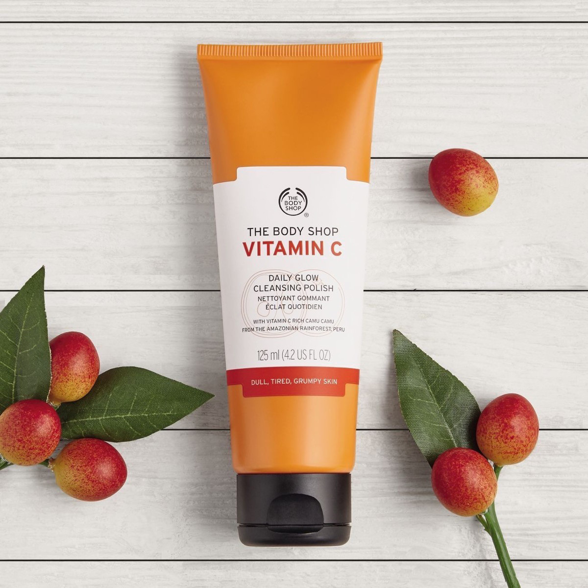 The Body Shop Vitamin C Facial Daily Glow Cleansing Polish - 125 ml-beautyandpersonalcare-skin-cleansers-facewashandcleansers-image-3