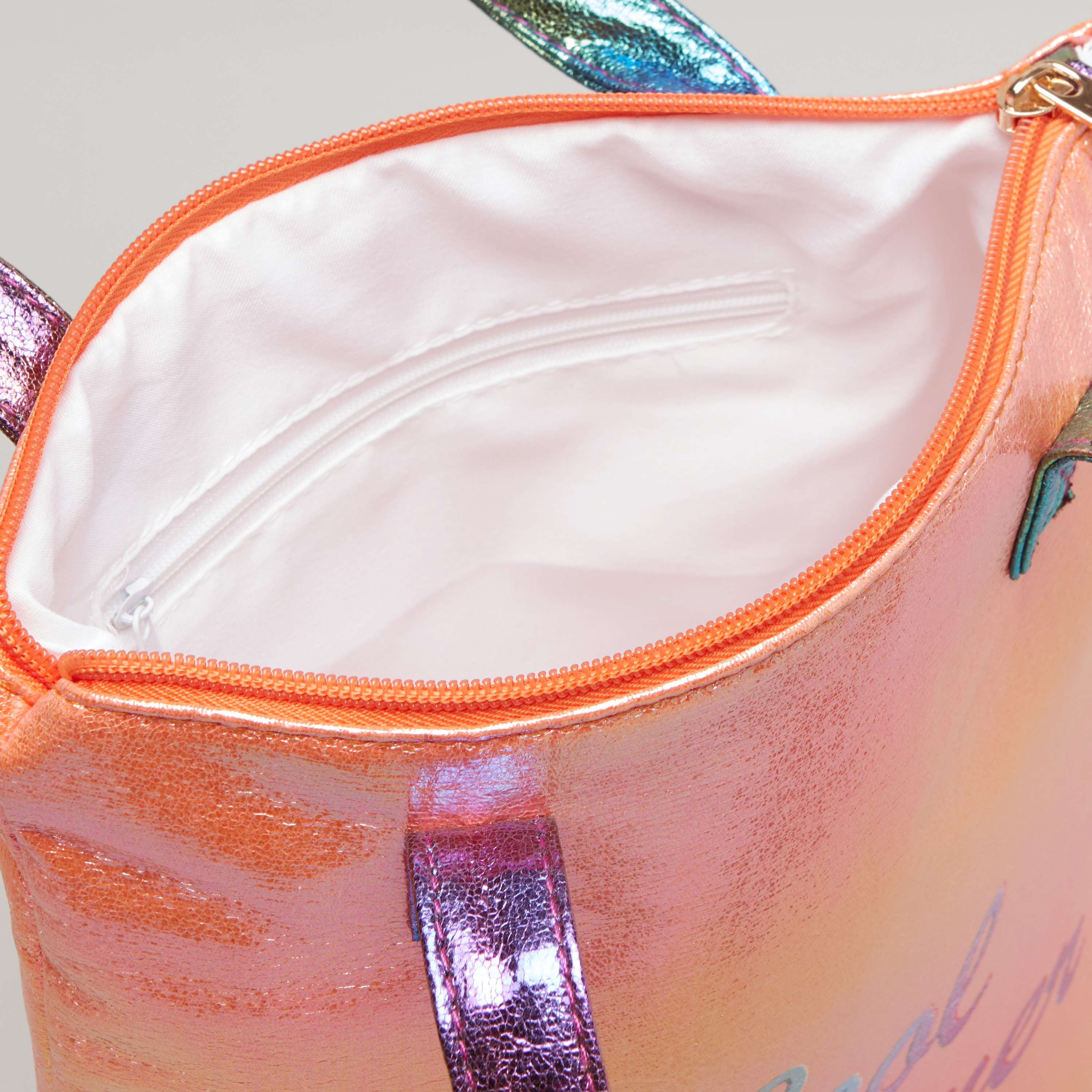 حقيبة شاطئ بطبعات مع سحّاب إغلاق من تشارمز-girls-accessories-bags-image-4