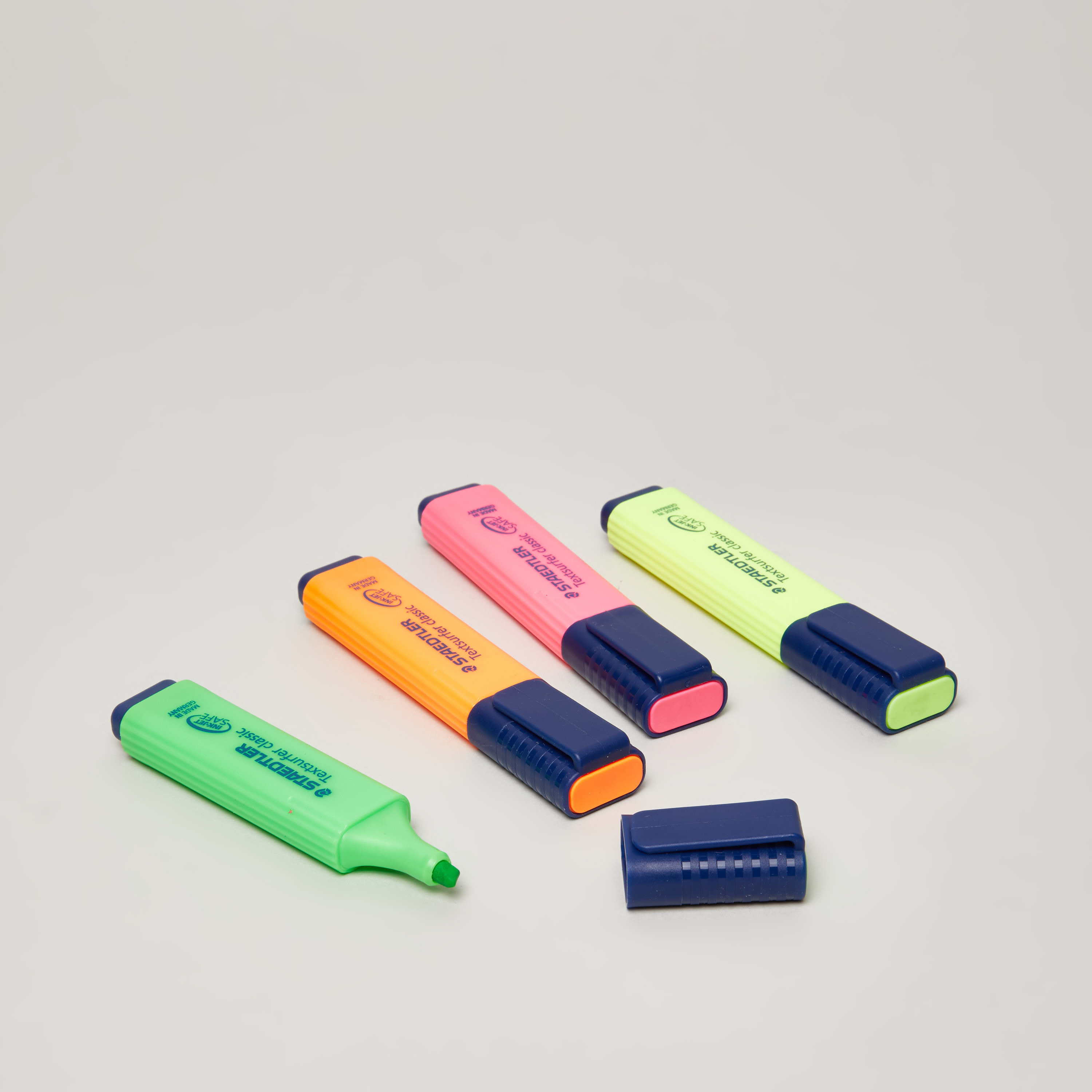 Staedtler 4-Piece Highlighter Set-school-stationery-desksupplies-image-2