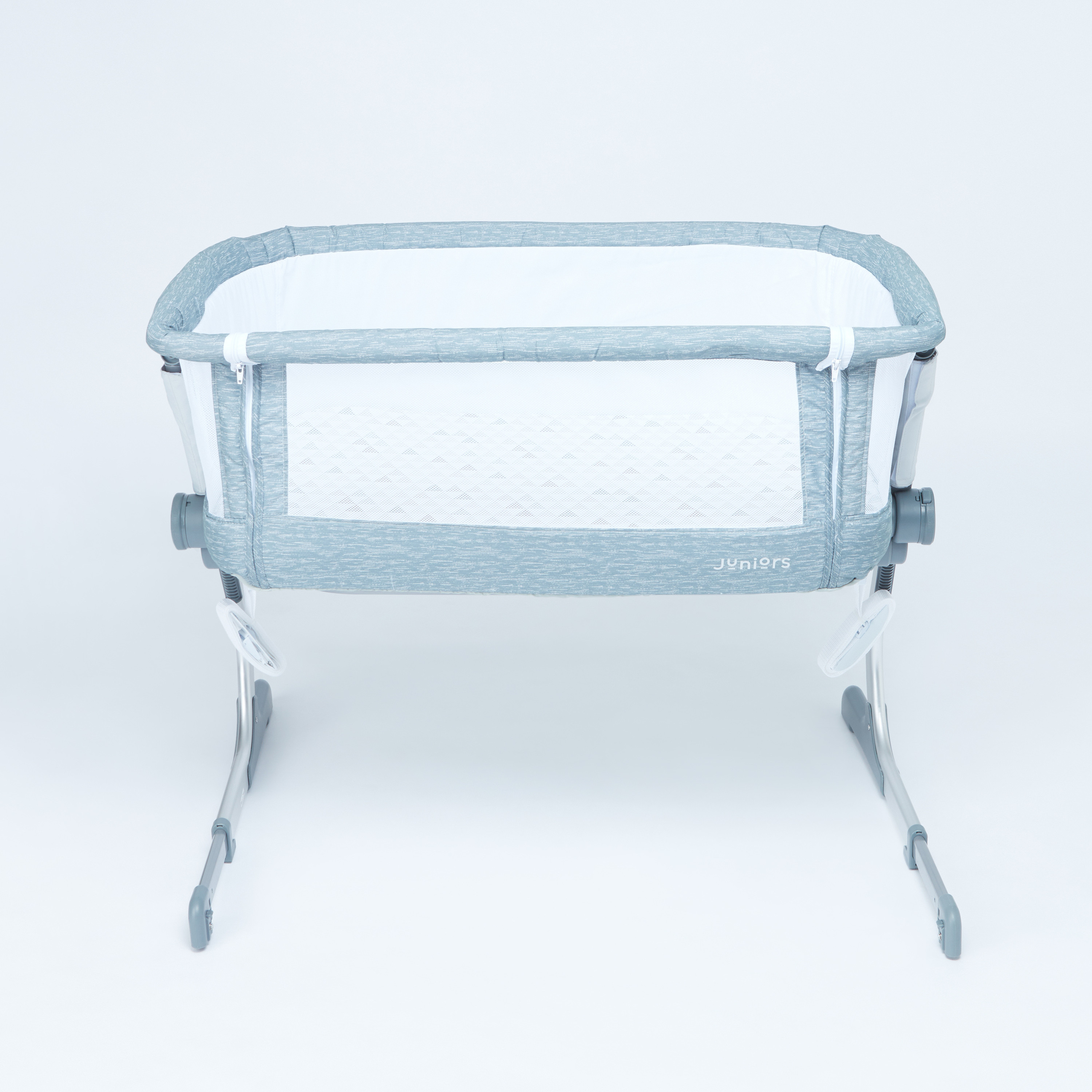 سرير أطفال جانبي صوفيا من جونيورز-baby-nursery-furniture-cribsandbeds-bassinets-image-2