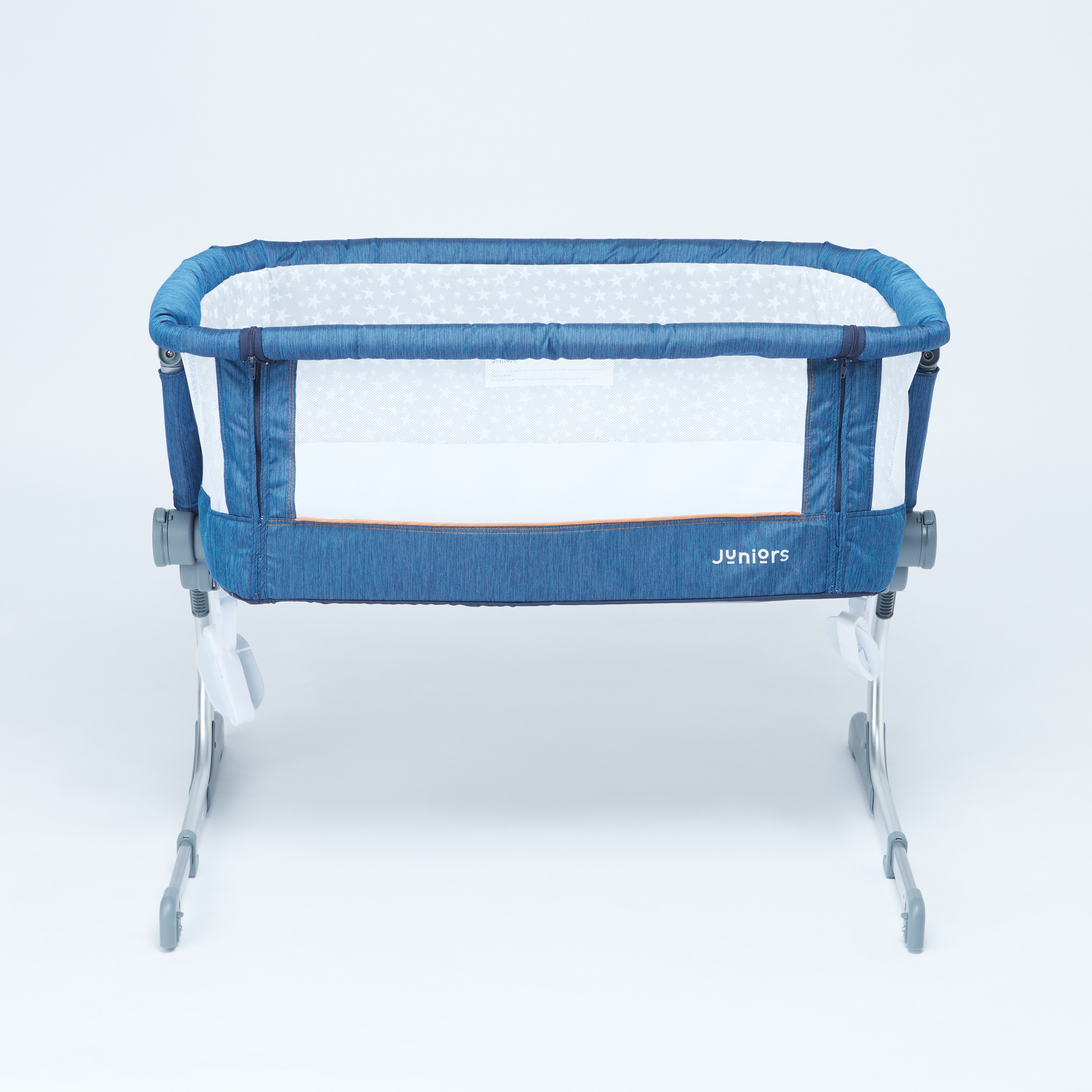 سرير أطفال جانبي صوفيا من جونيورز-baby-nursery-furniture-cribsandbeds-bassinets-image-1