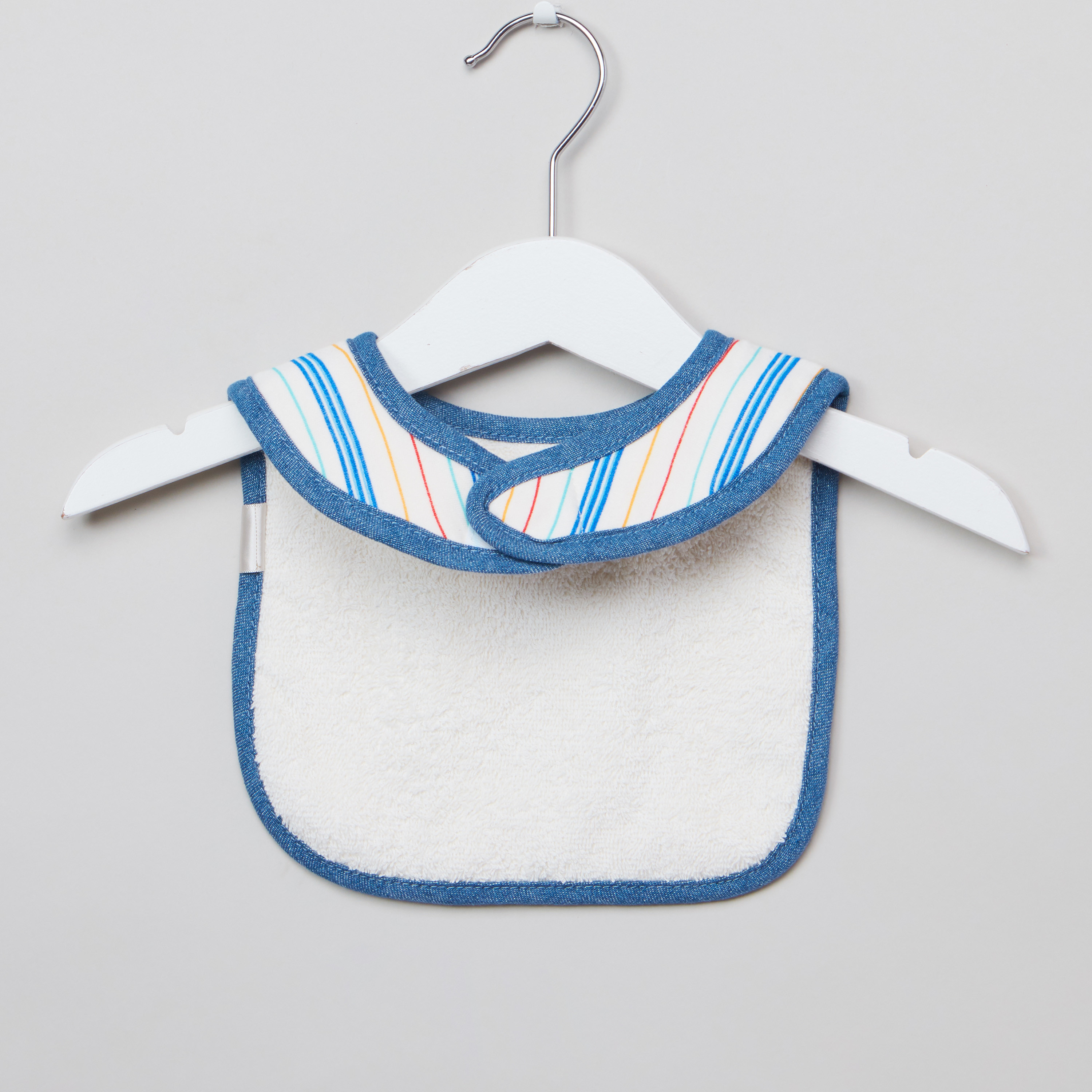 مريلة بطبعات من جيجلز- طقم 3 قطع-baby-feeding-bibs-image-9