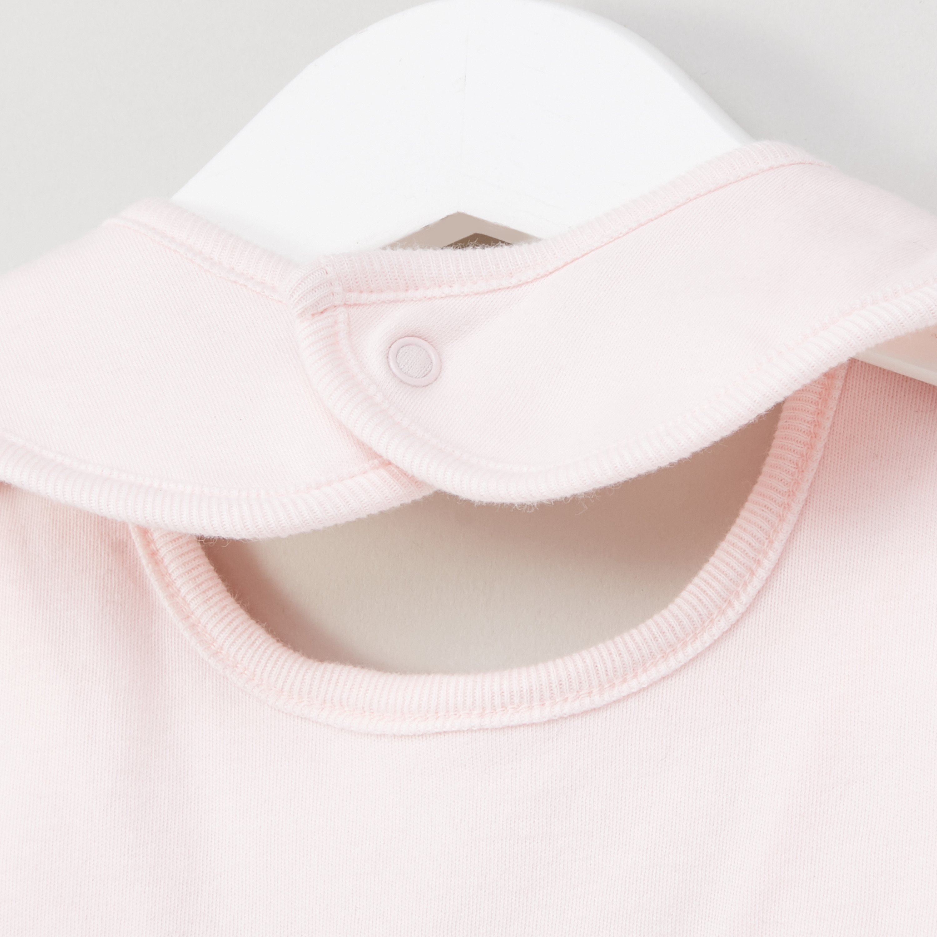 Giggles Lace Detail Bib with Snap Button Closure-baby-feeding-accessories-image-4