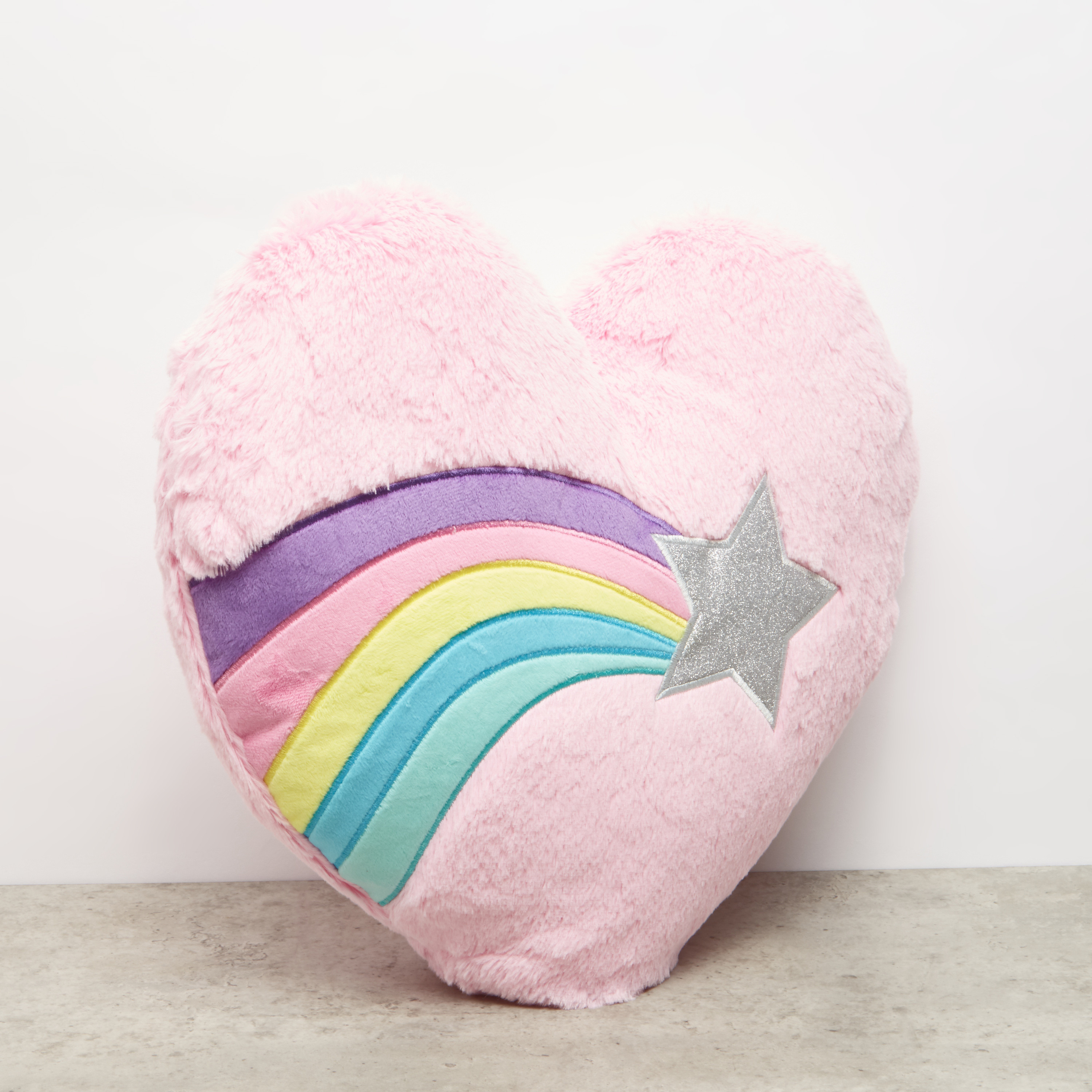 Heart shaped cushions clearance online