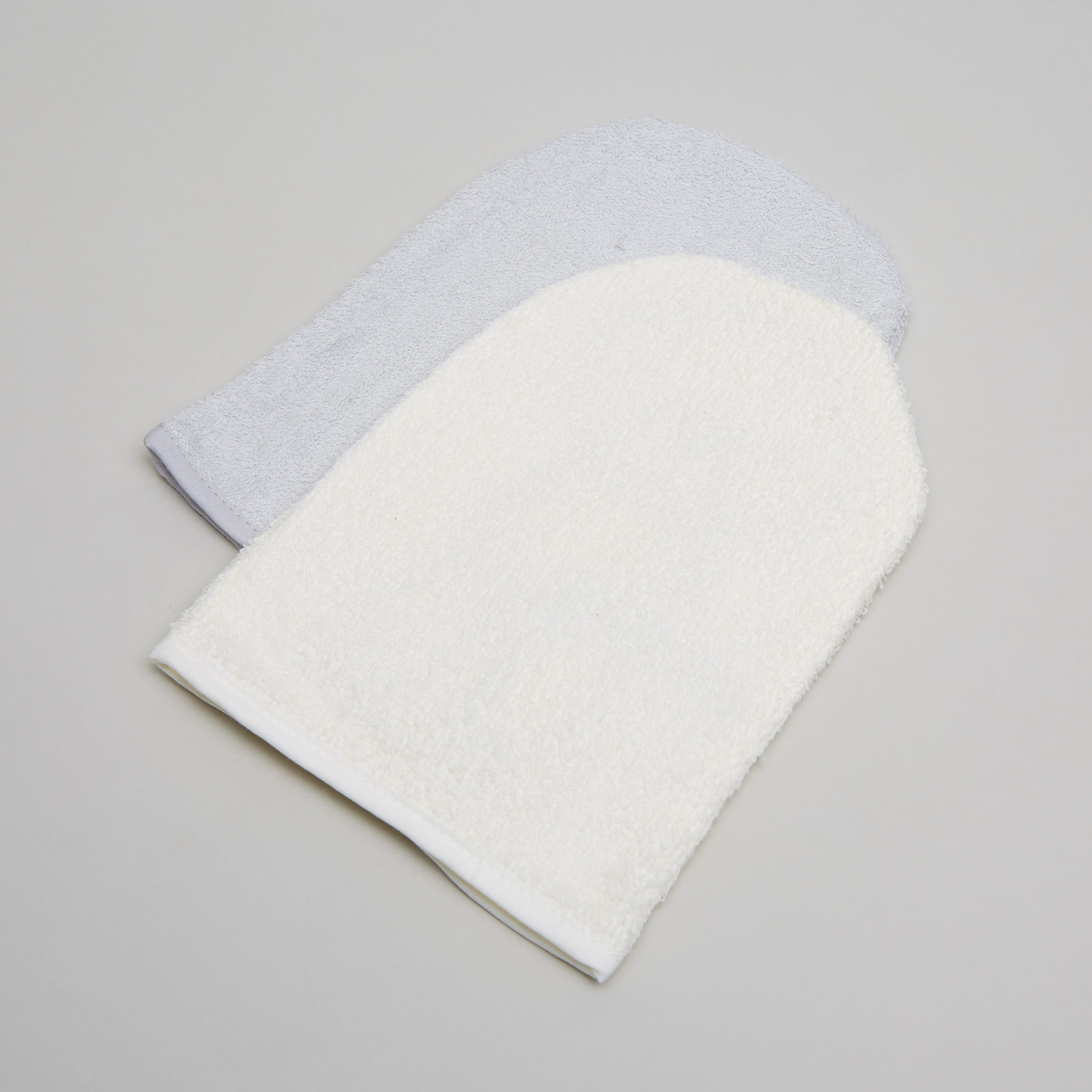 قفازات استحمام مطرزة من جونيورز طقم قطعتين-baby-bathandcare-towels-image-3