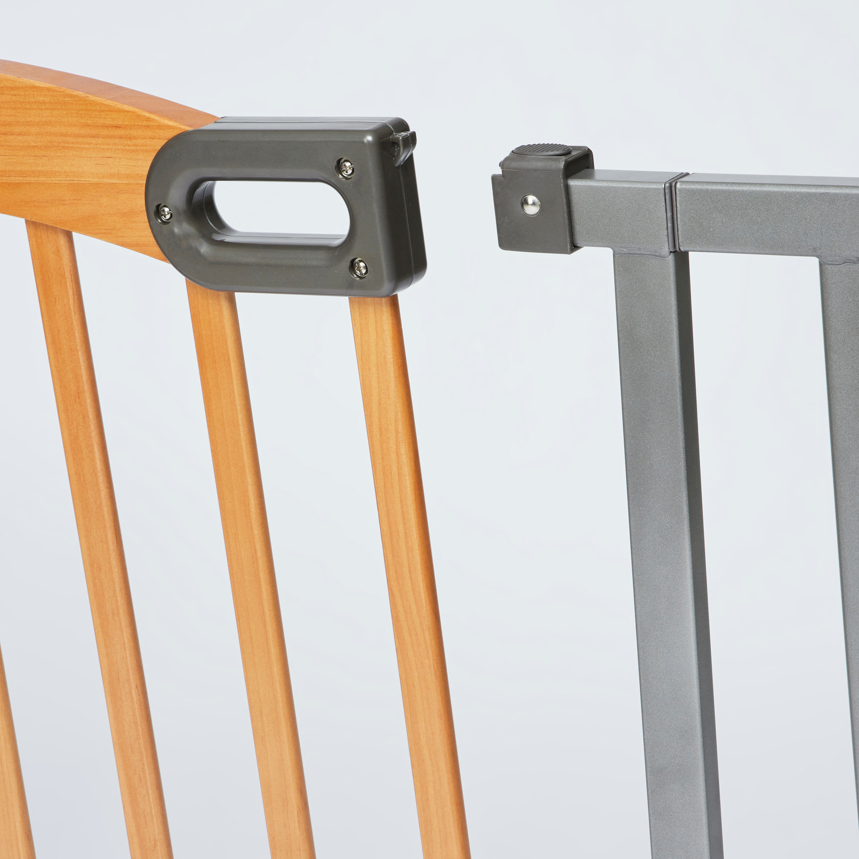 Summer Infant Stairway Gate-baby-healthandsafety-babyproofing-image-4