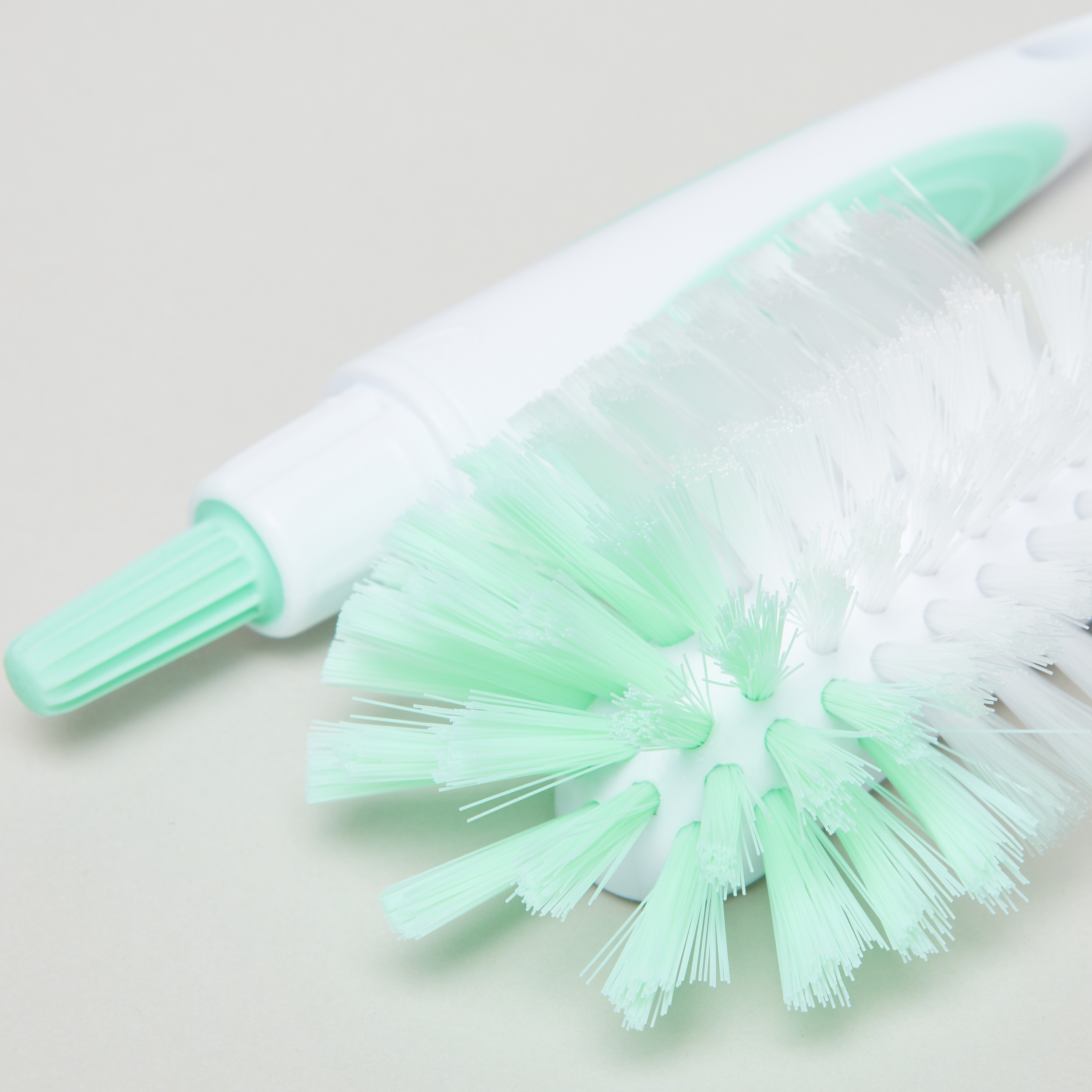 Tommee Tippee Travel Bottle and Teat Brush-baby-feeding-accessories-image-4