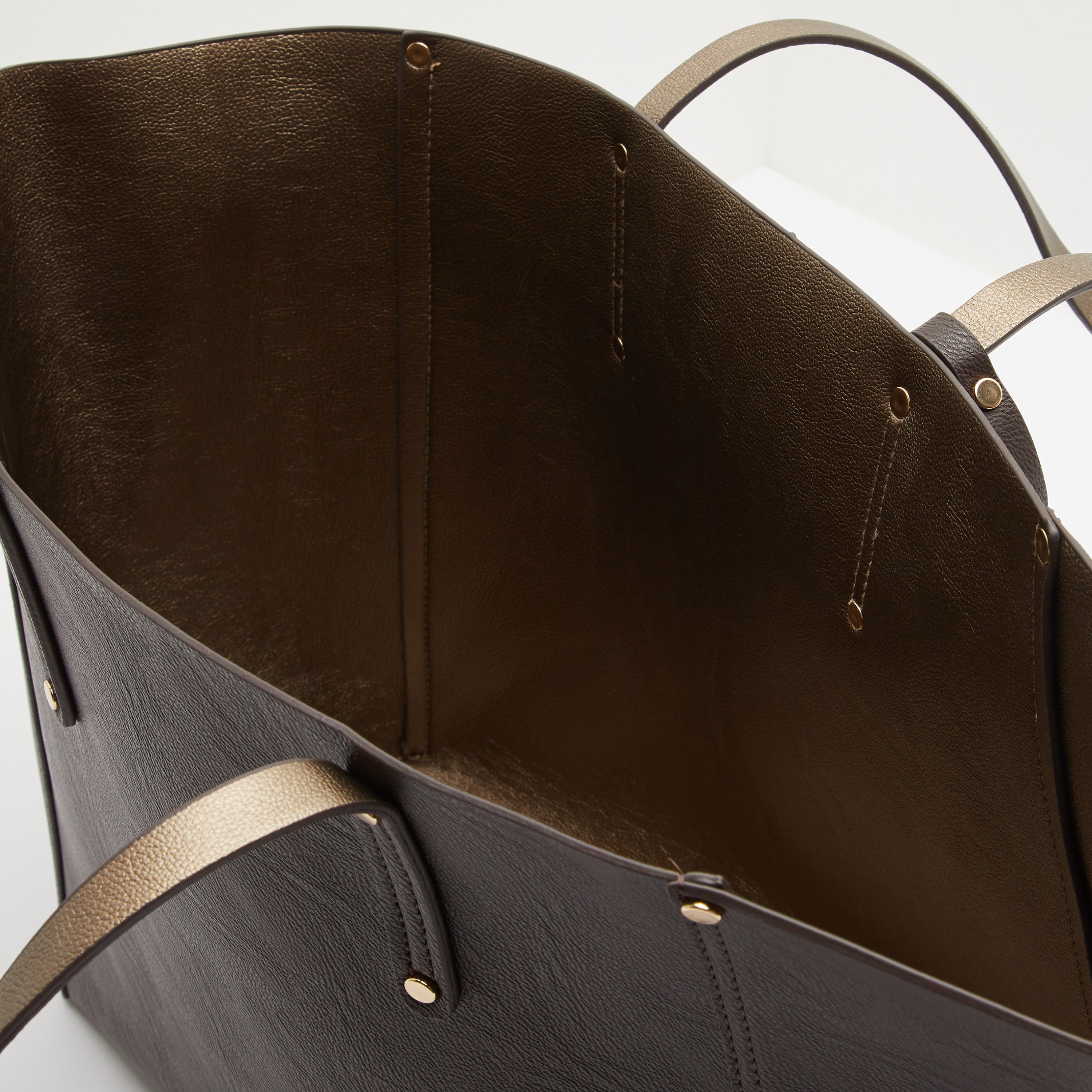 شنطة توتي بمقابض مزدوجة وشنطة صغيرة من سيليست-women-bagsandwallets-handbags-image-4