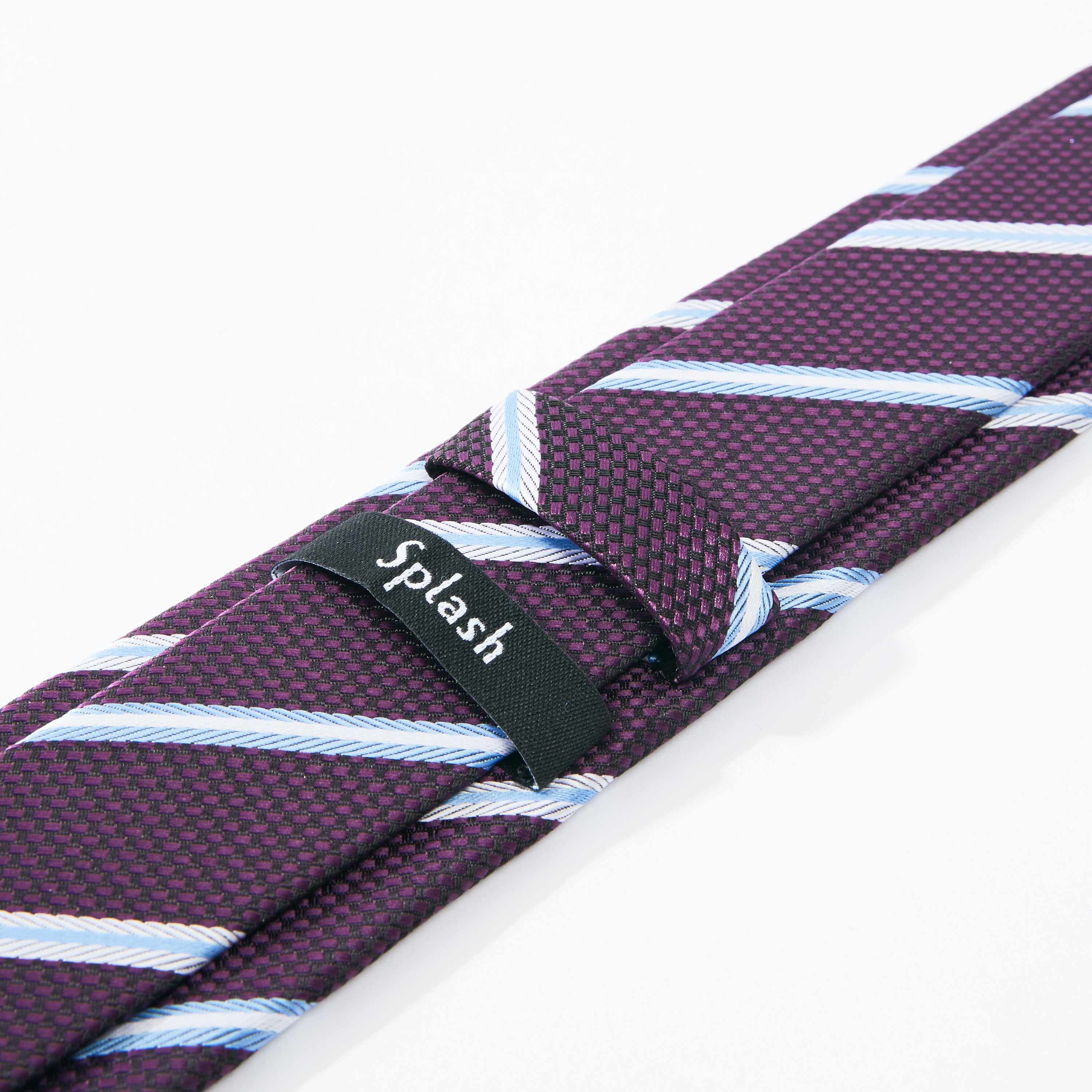 ربطة عنق عادية مقلّمة بمشبك تثبيت-men-tiesandcufflinks-pocketsquares-image-3